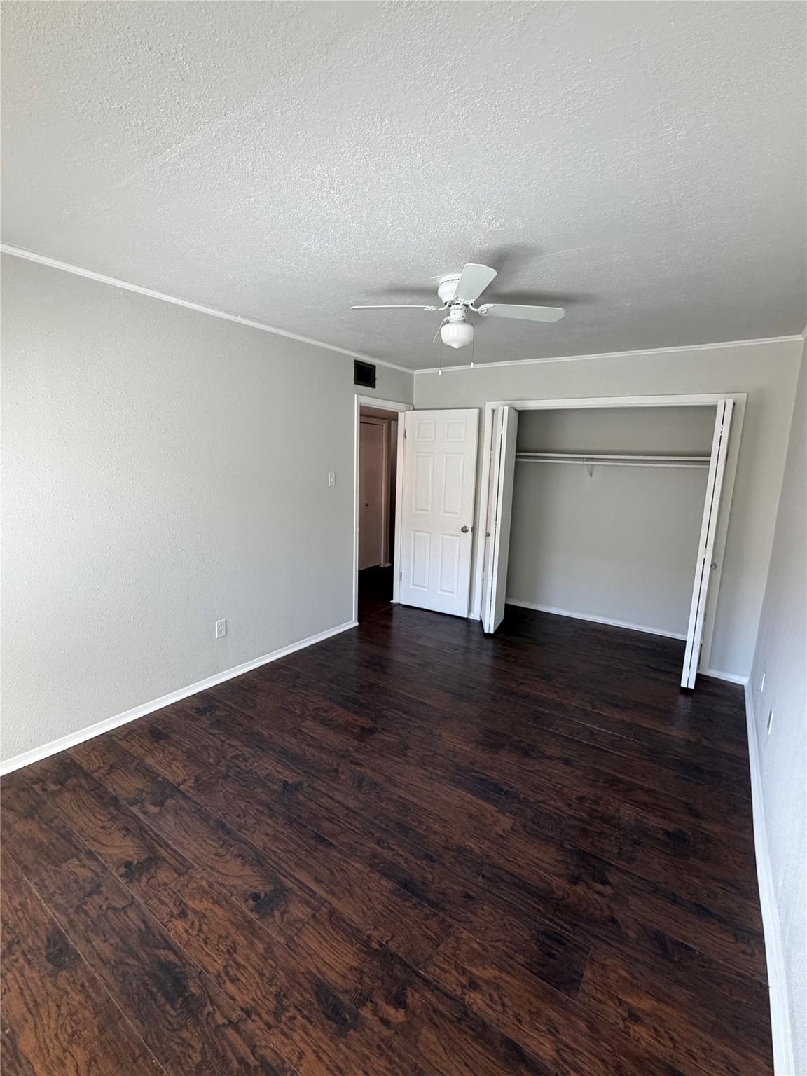 2124 Burton Dr #130 Property Photo 12