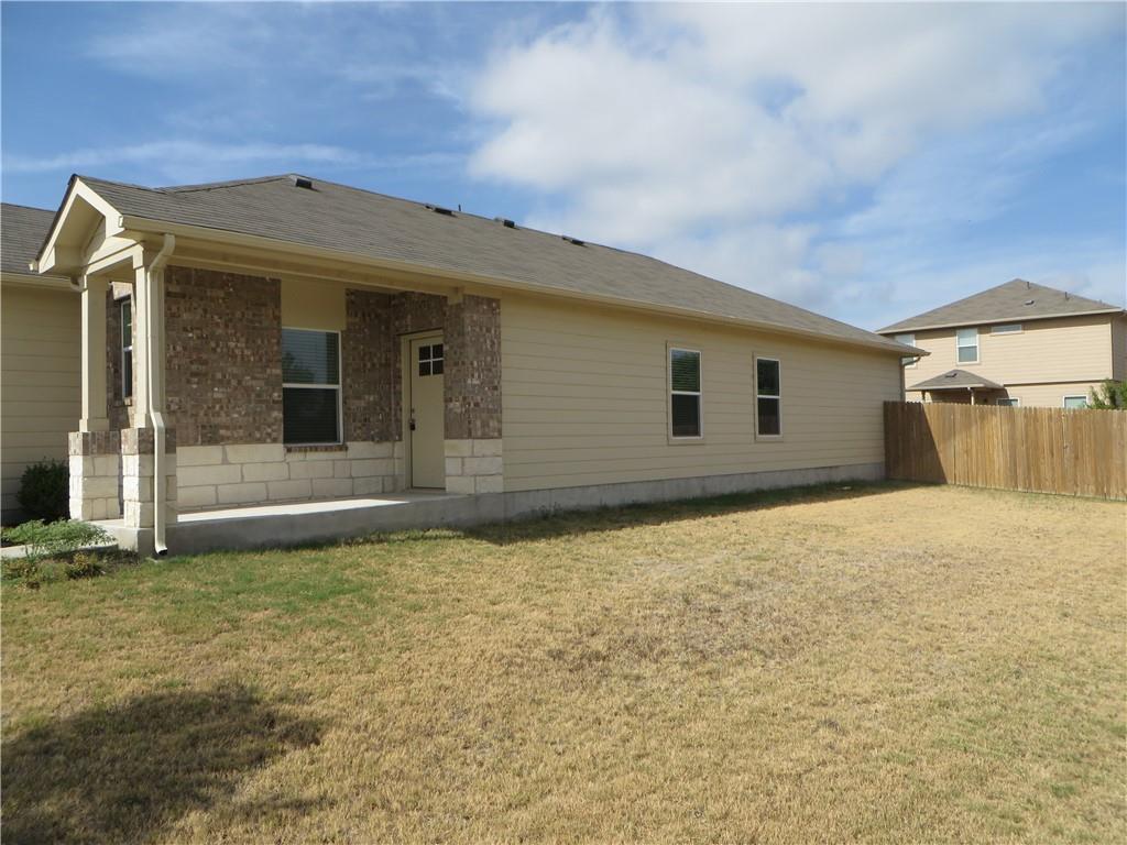 1200 Ferryman Dr Property Photo 4