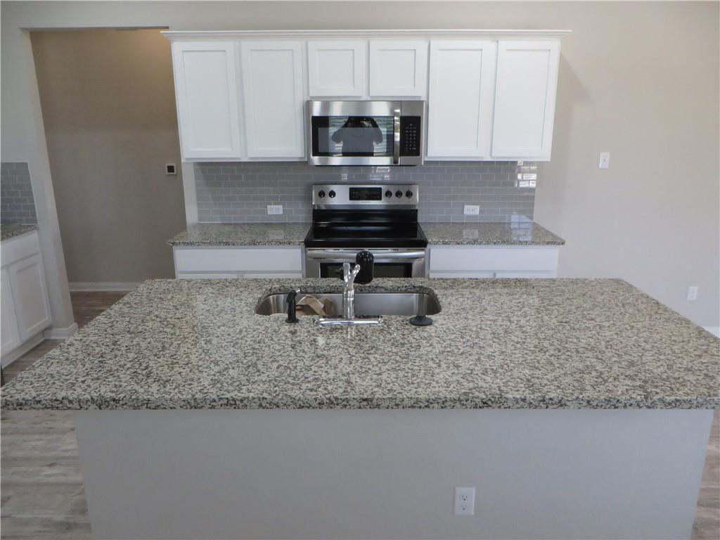 1200 Ferryman Dr Property Photo 8