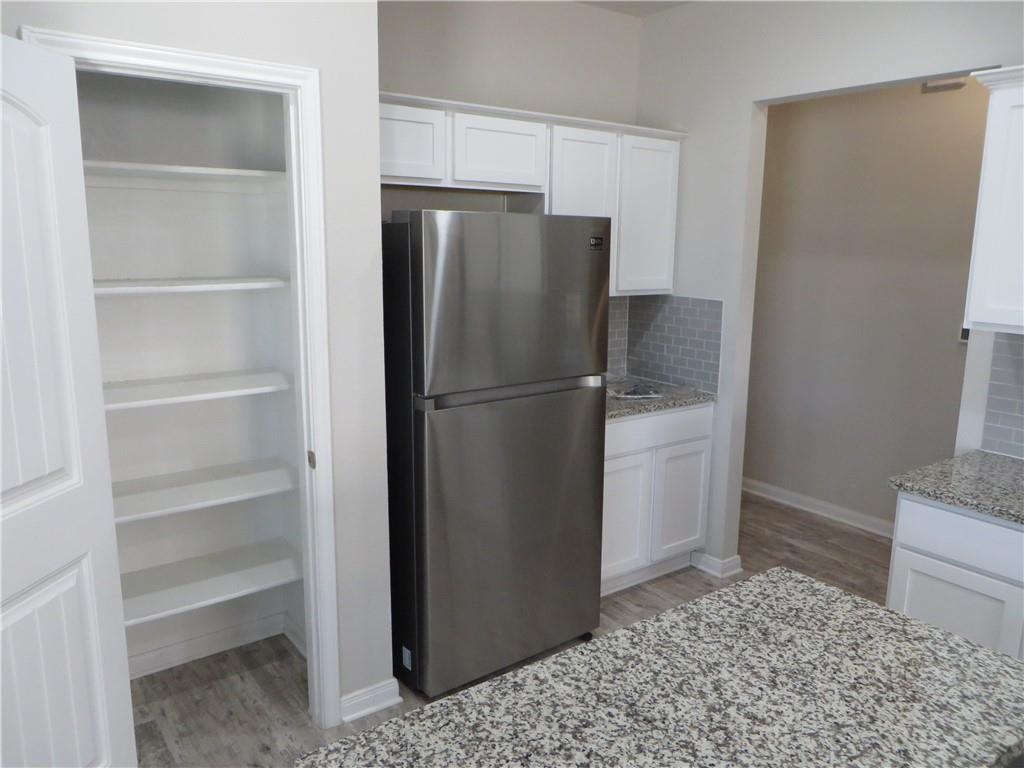 1200 Ferryman Dr Property Photo 9