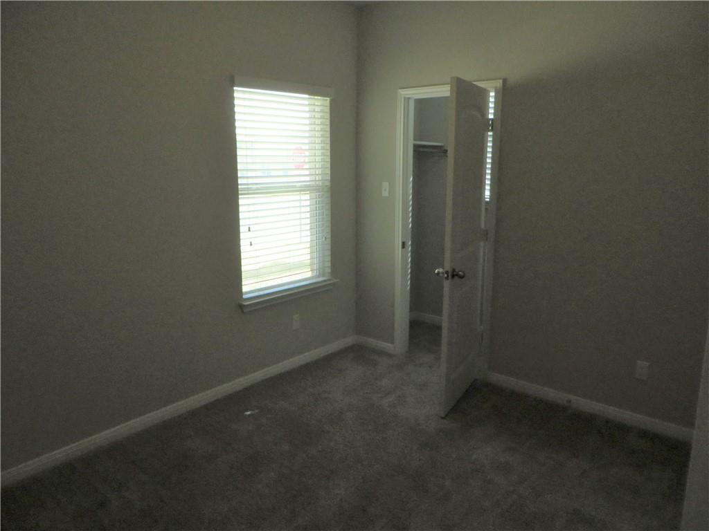 1200 Ferryman Dr Property Photo 15