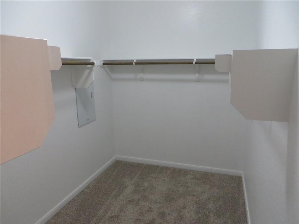 1200 Ferryman Dr Property Photo 16