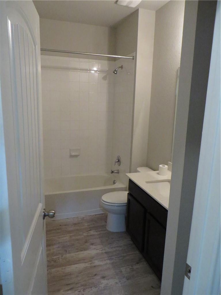 1200 Ferryman Dr Property Photo 21