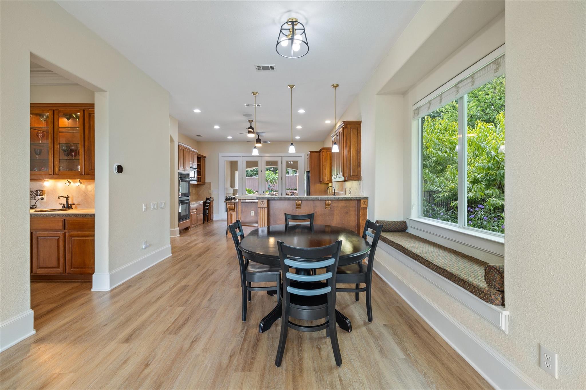 605 Ladin Ln Property Photo 9