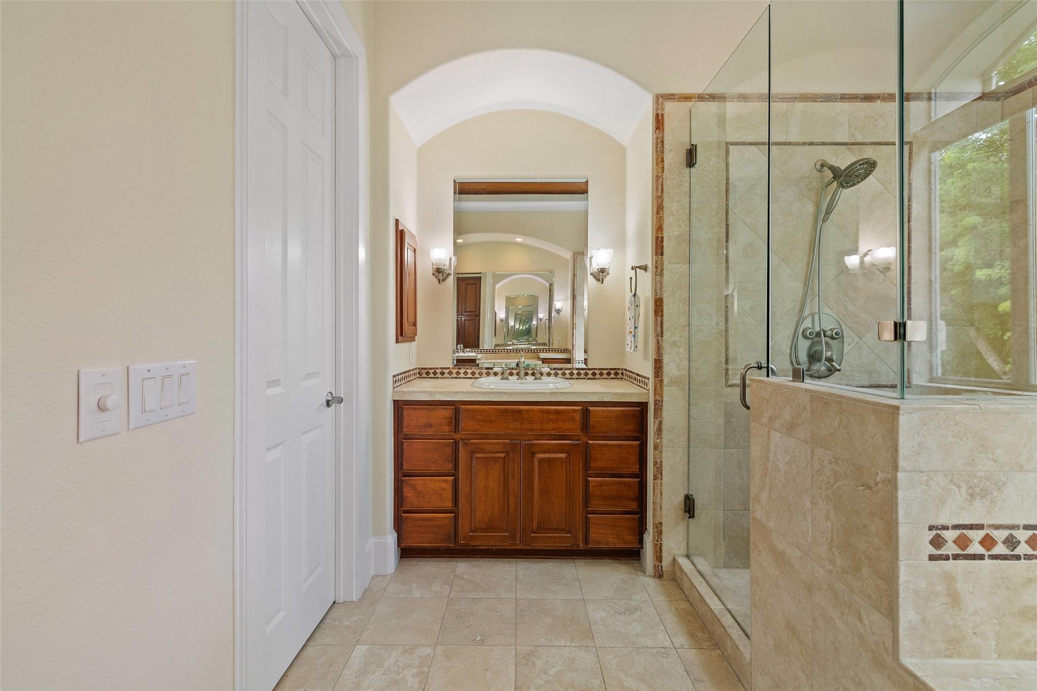 605 Ladin Ln Property Photo 22