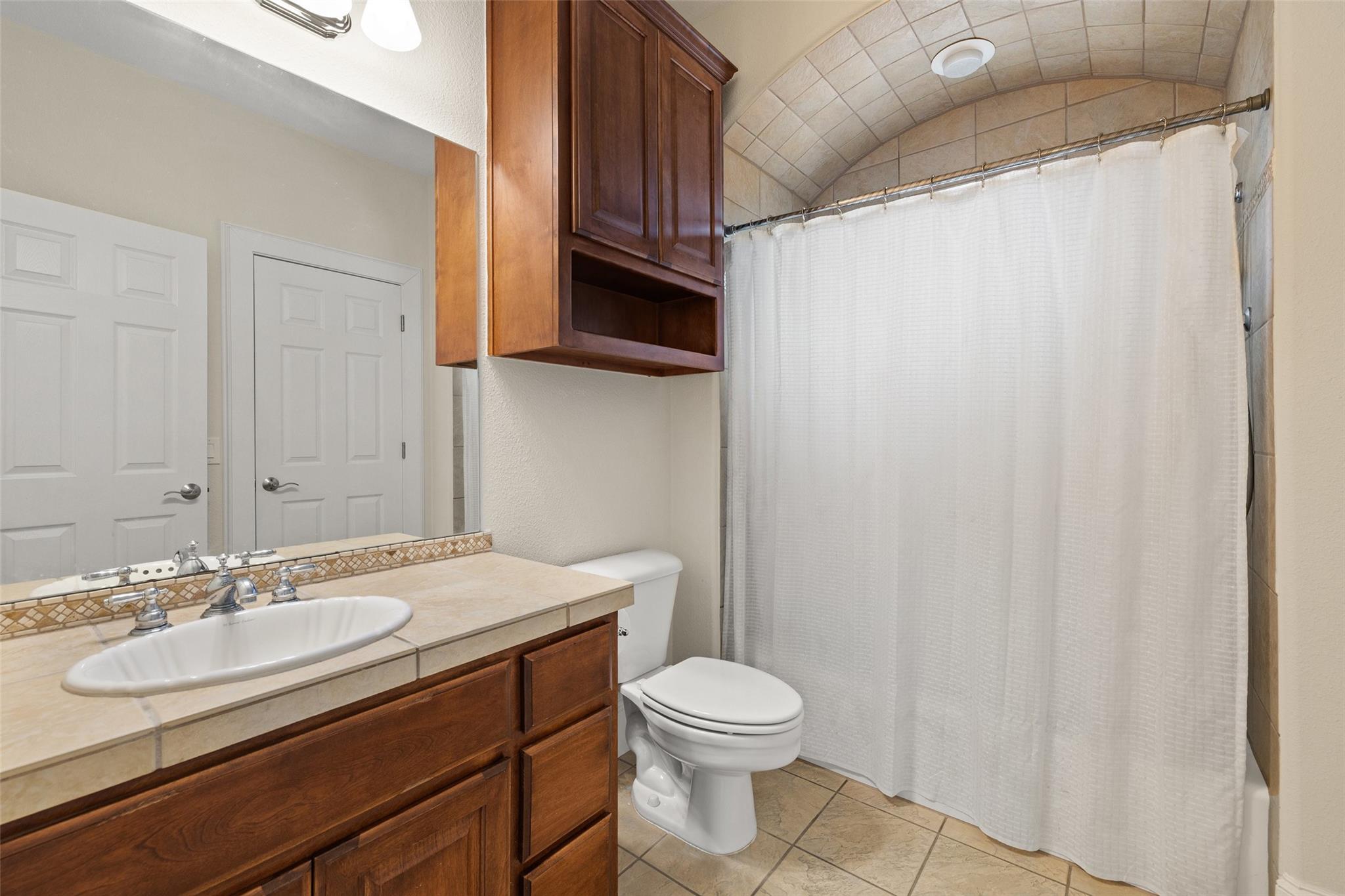 605 Ladin Ln Property Photo 23