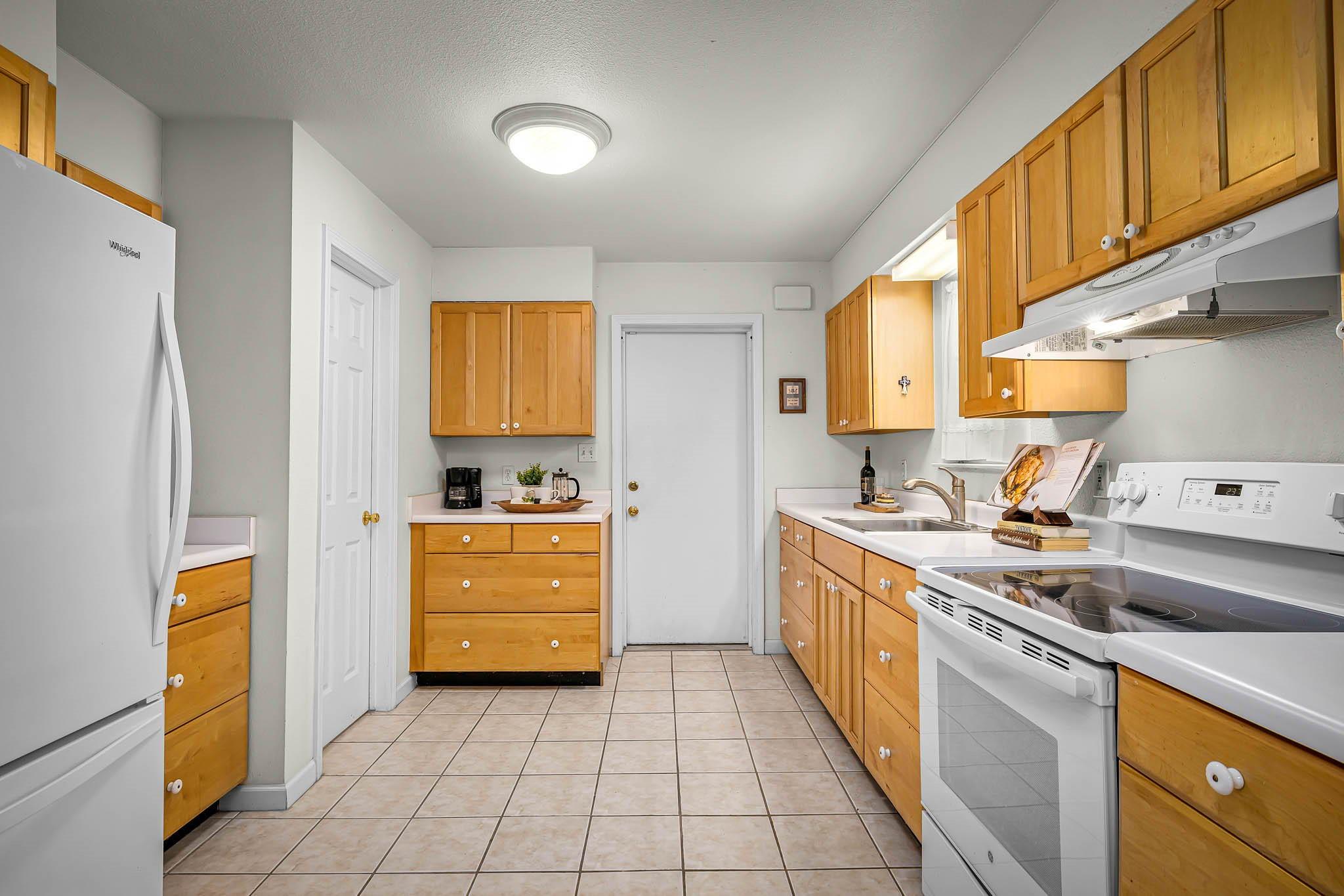 101 E Edgewater Ter Property Photo 12