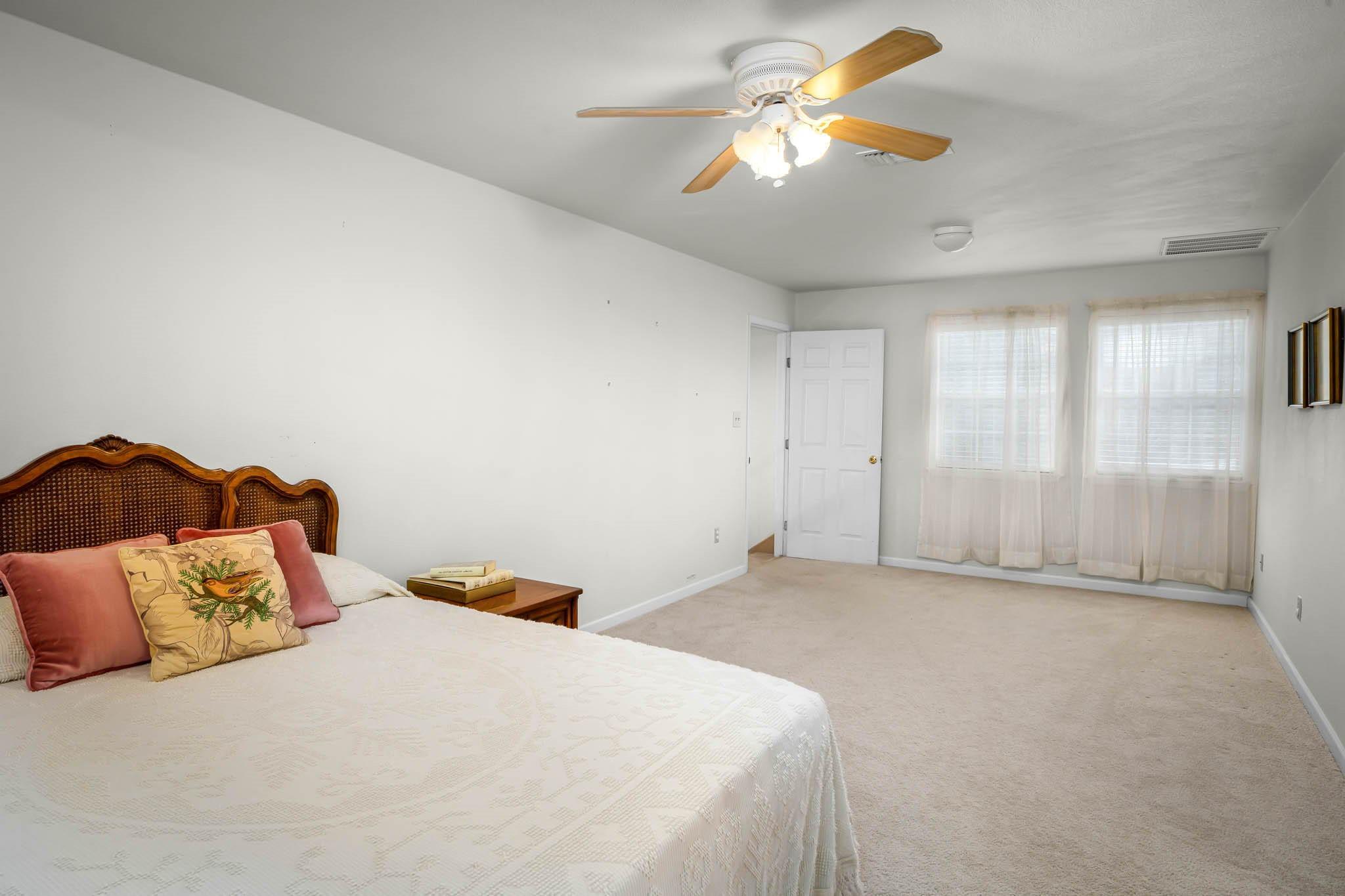 101 E Edgewater Ter Property Photo 18