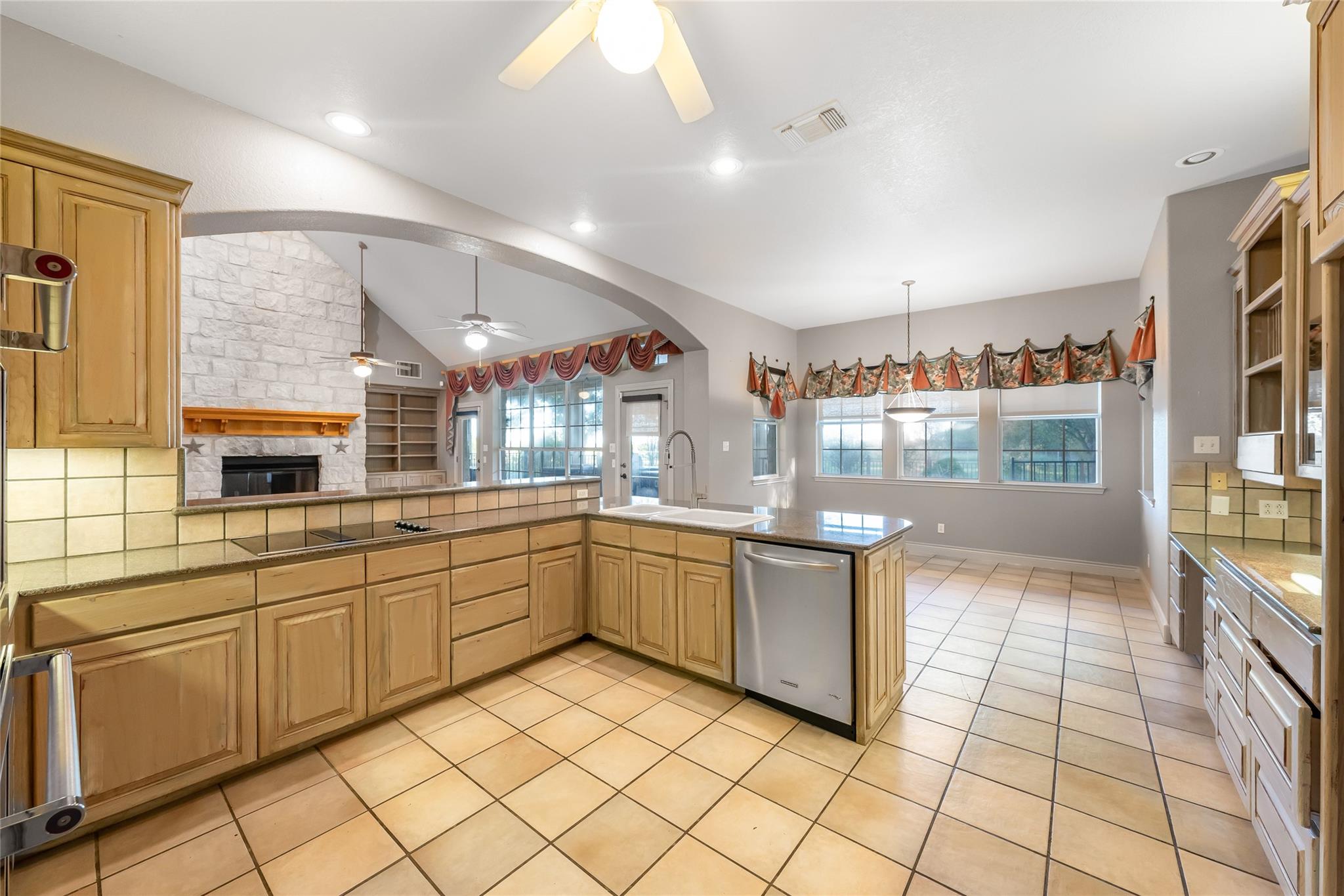 1480 Clearfork St Property Photo 4