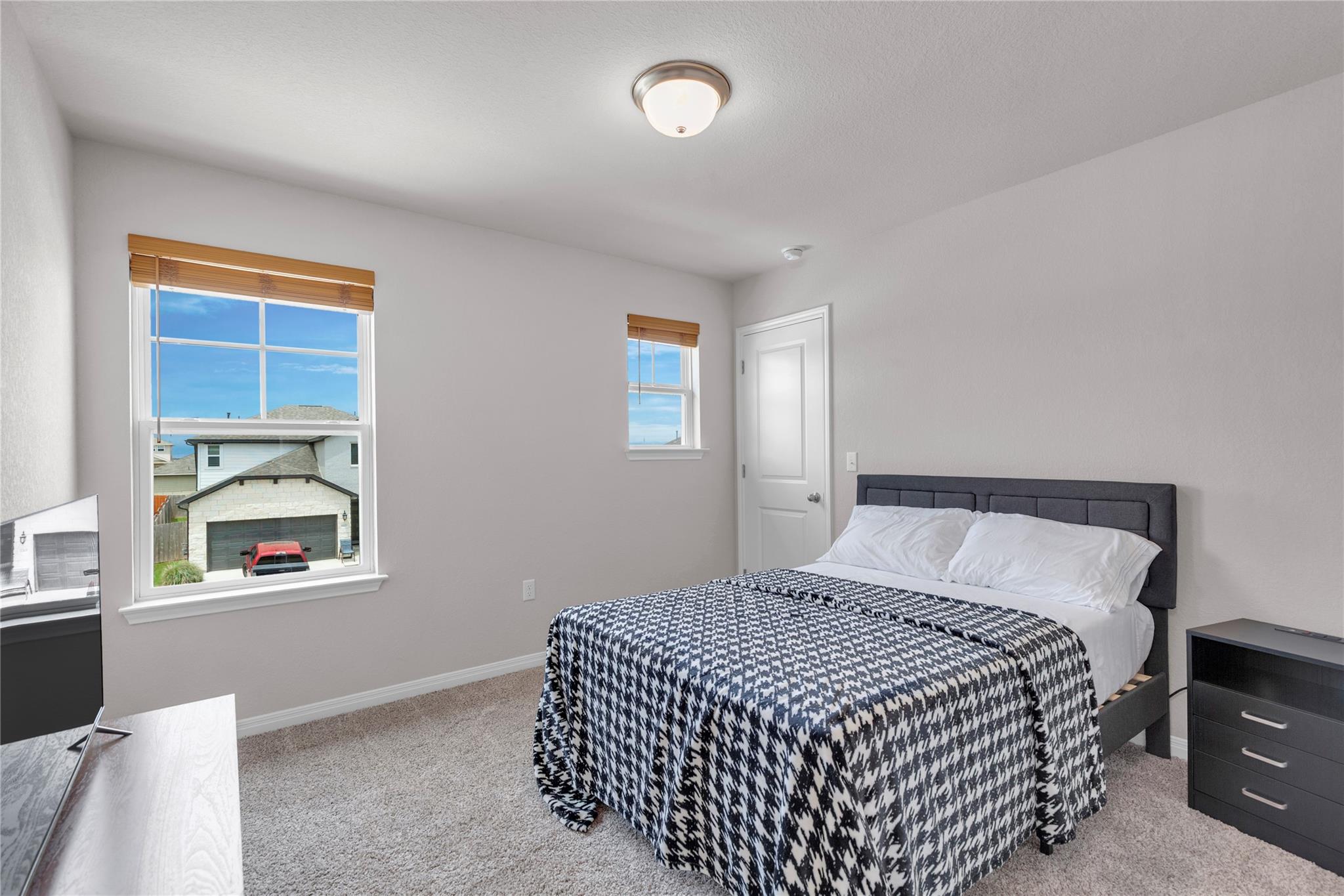6401 Night Chinook Dr Property Photo 30