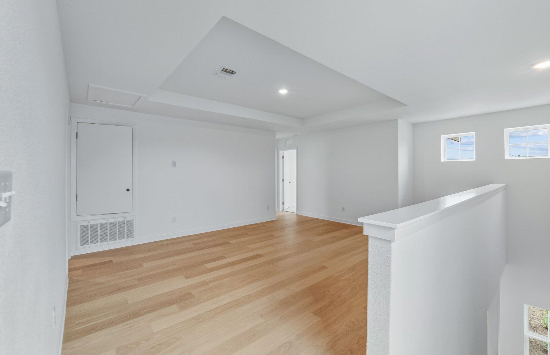 341 Sullivan Way Property Photo 14