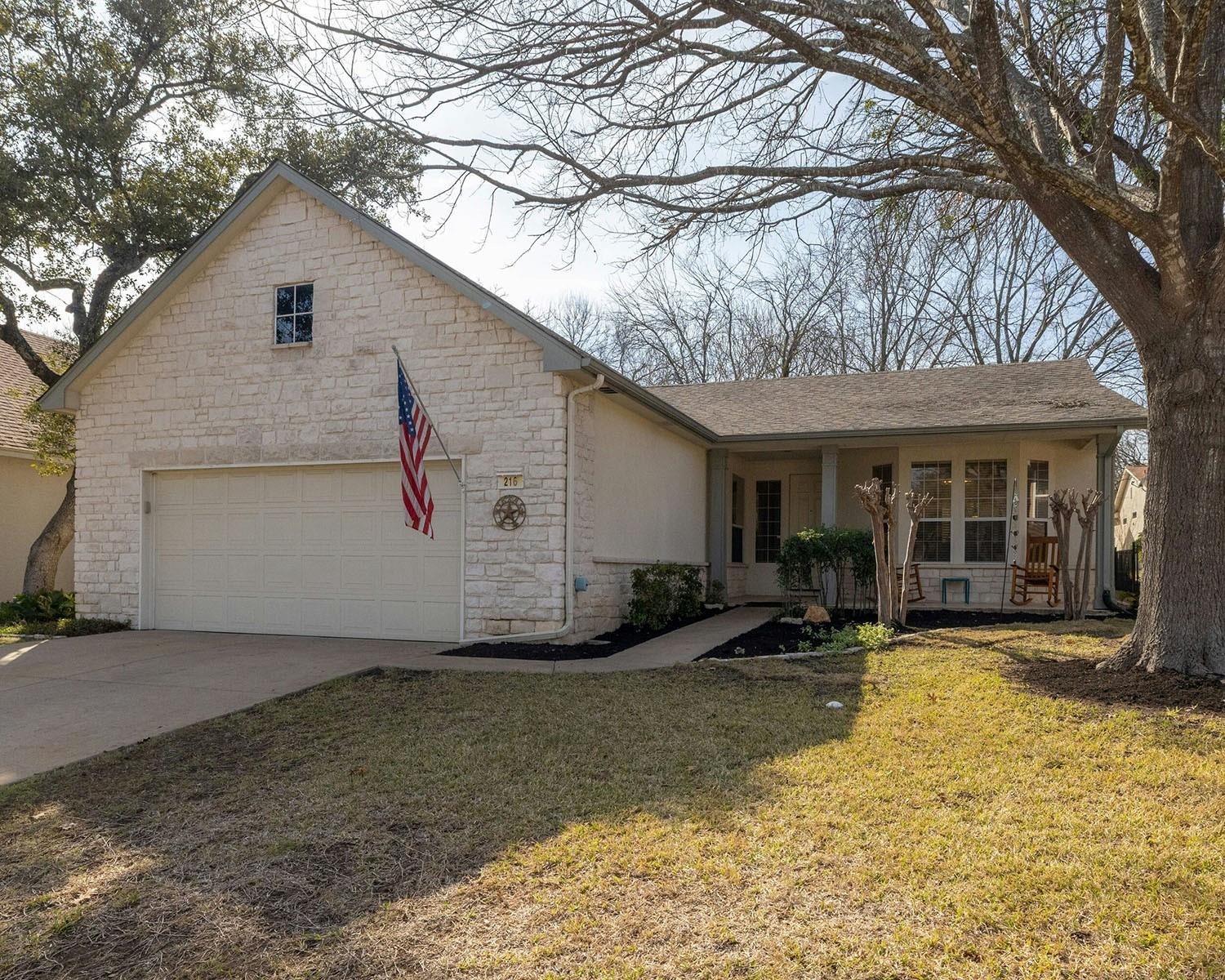216 Whispering Wind Dr Property Photo