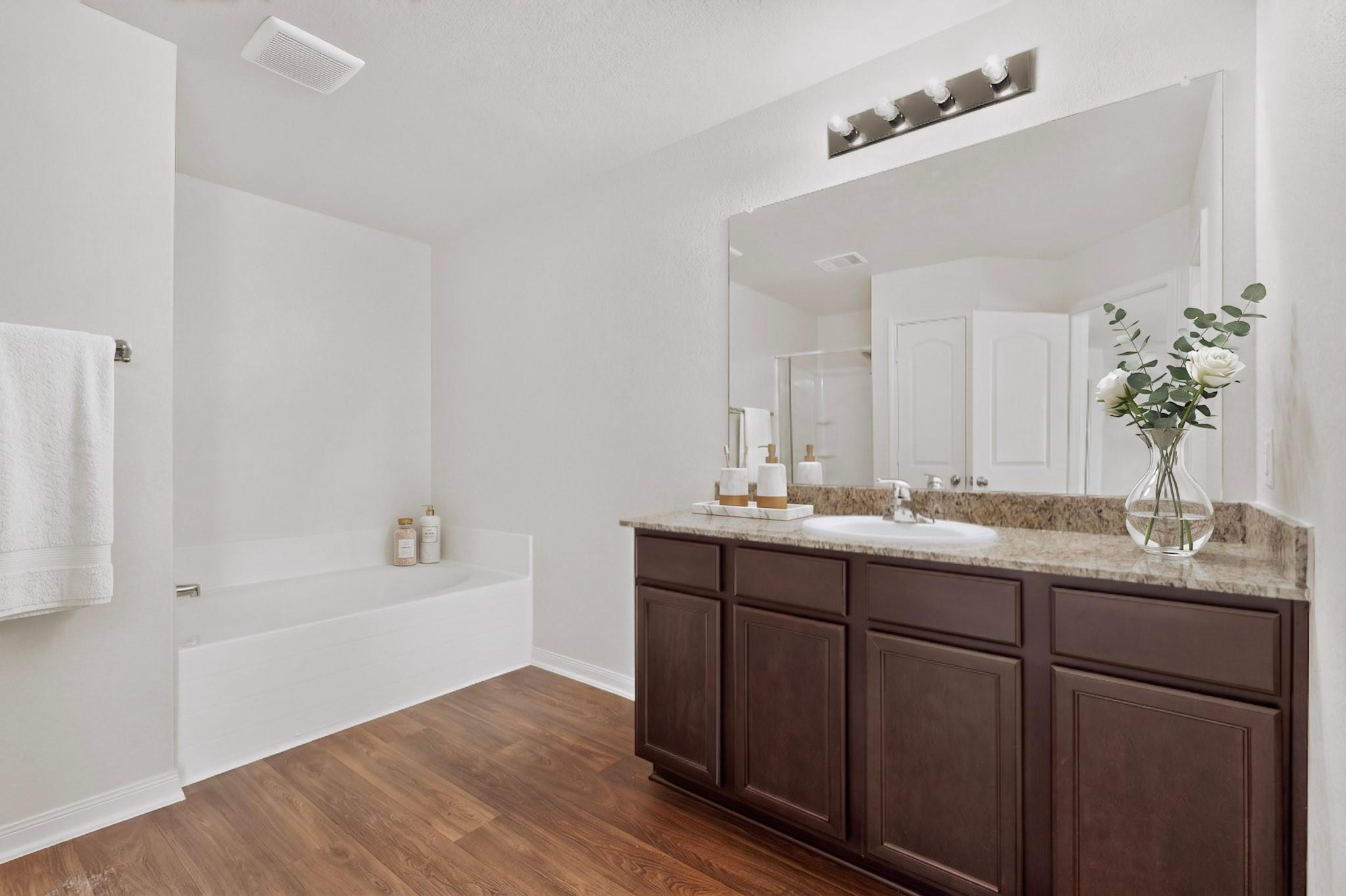 1382 Breanna Ln Property Photo 16