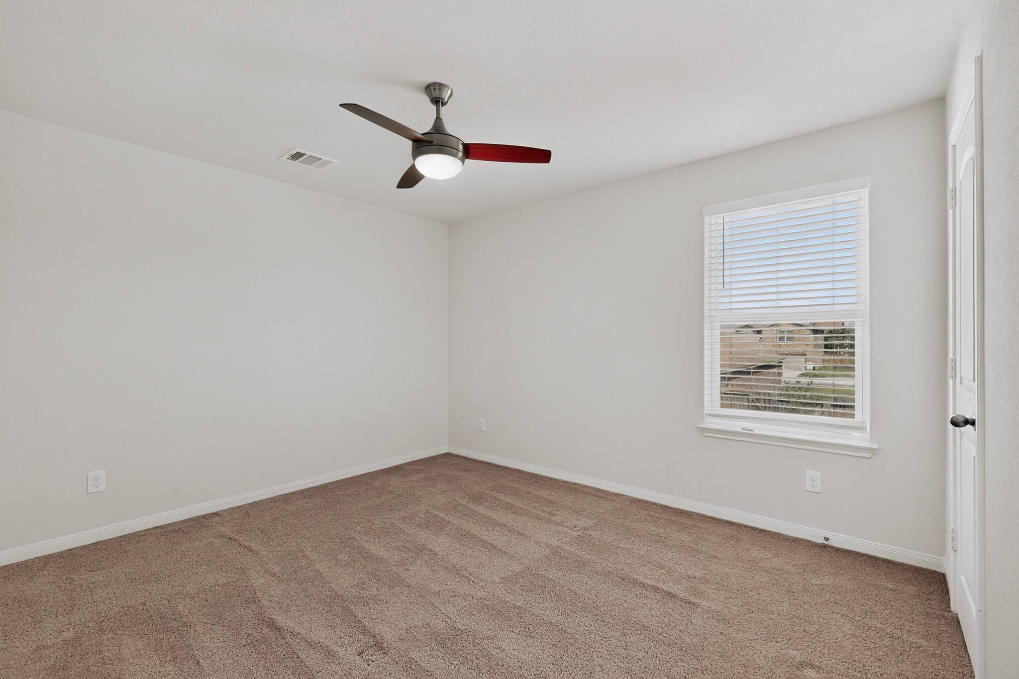 1382 Breanna Ln Property Photo 20