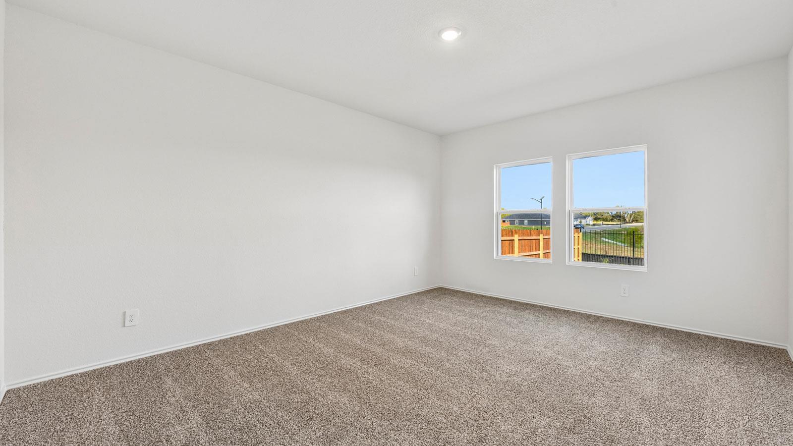 210 Salkeld Dr Property Photo 16