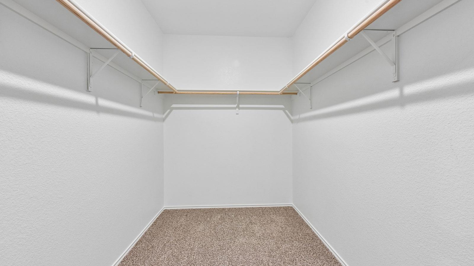 210 Salkeld Dr Property Photo 23
