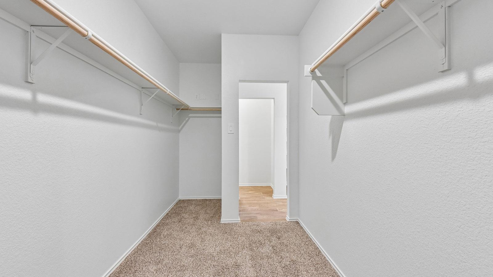 210 Salkeld Dr Property Photo 24