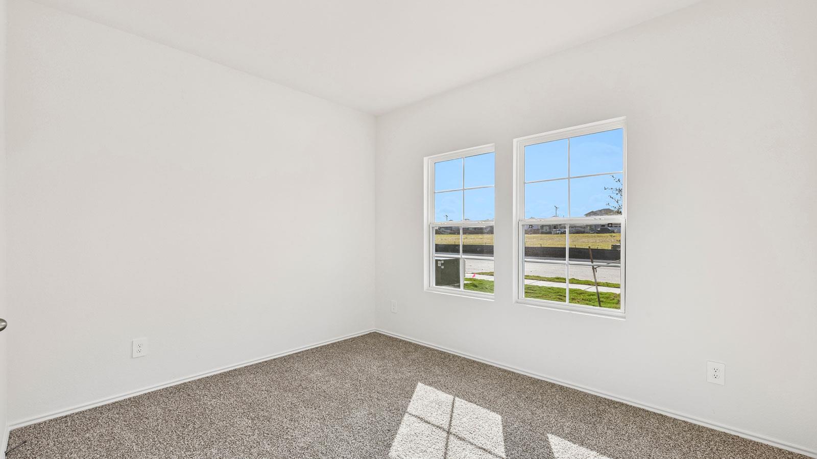 210 Salkeld Dr Property Photo 26
