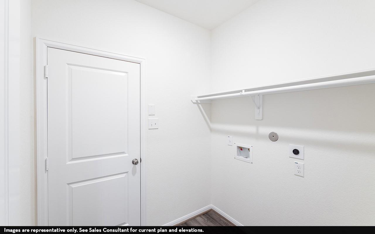 802 Kapok St Property Photo 5