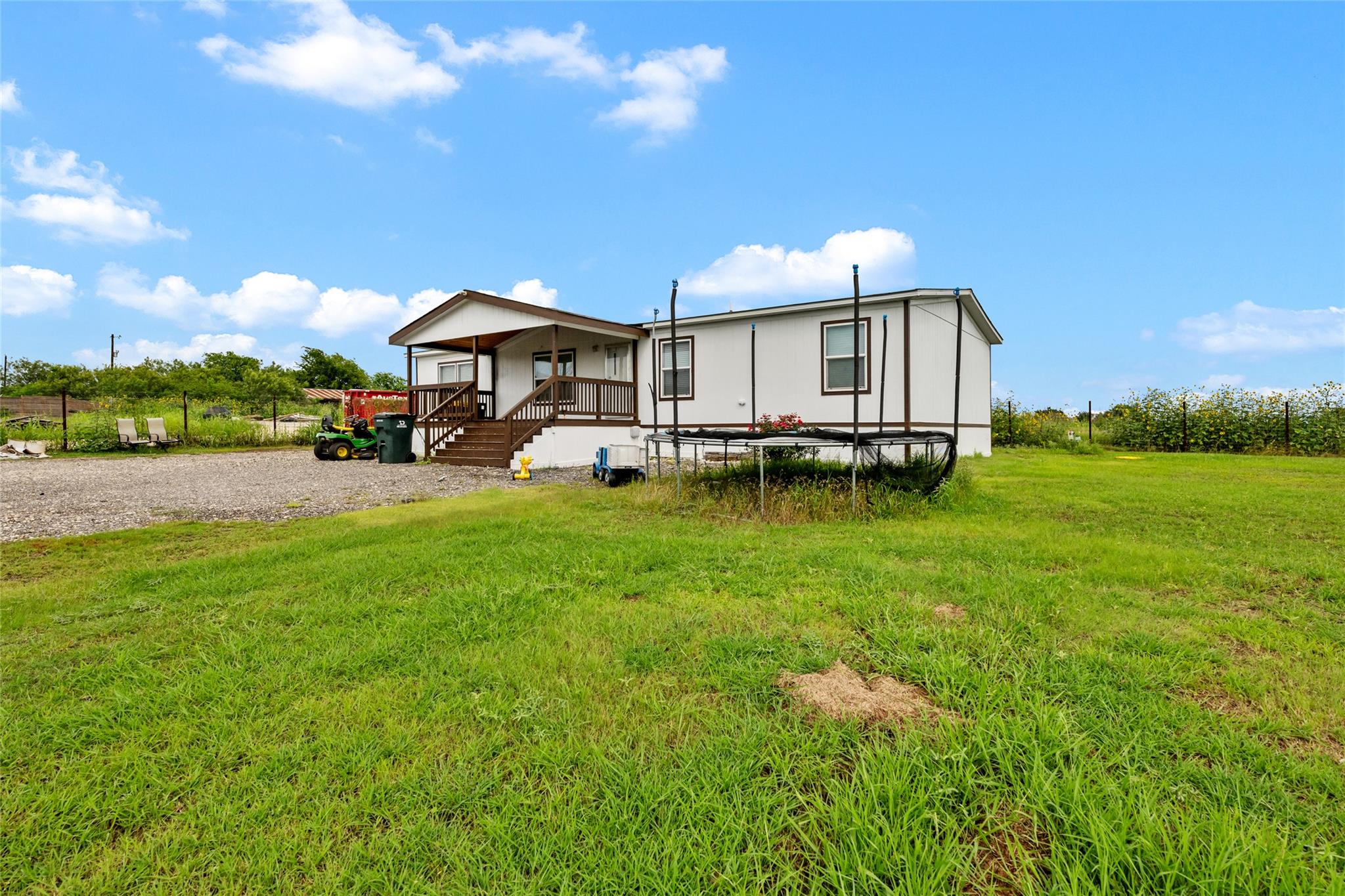 360 Shady Oaks Dr #b Property Photo 3