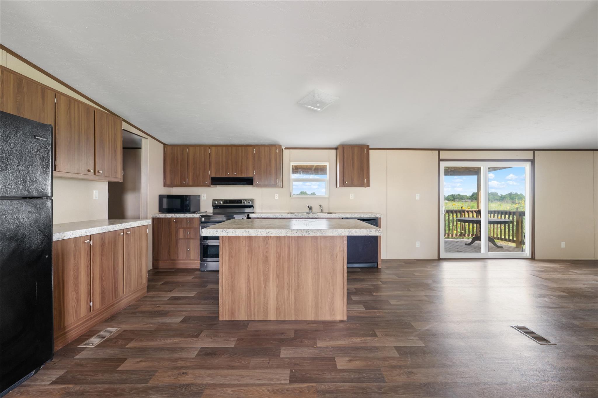 360 Shady Oaks Dr #b Property Photo 15