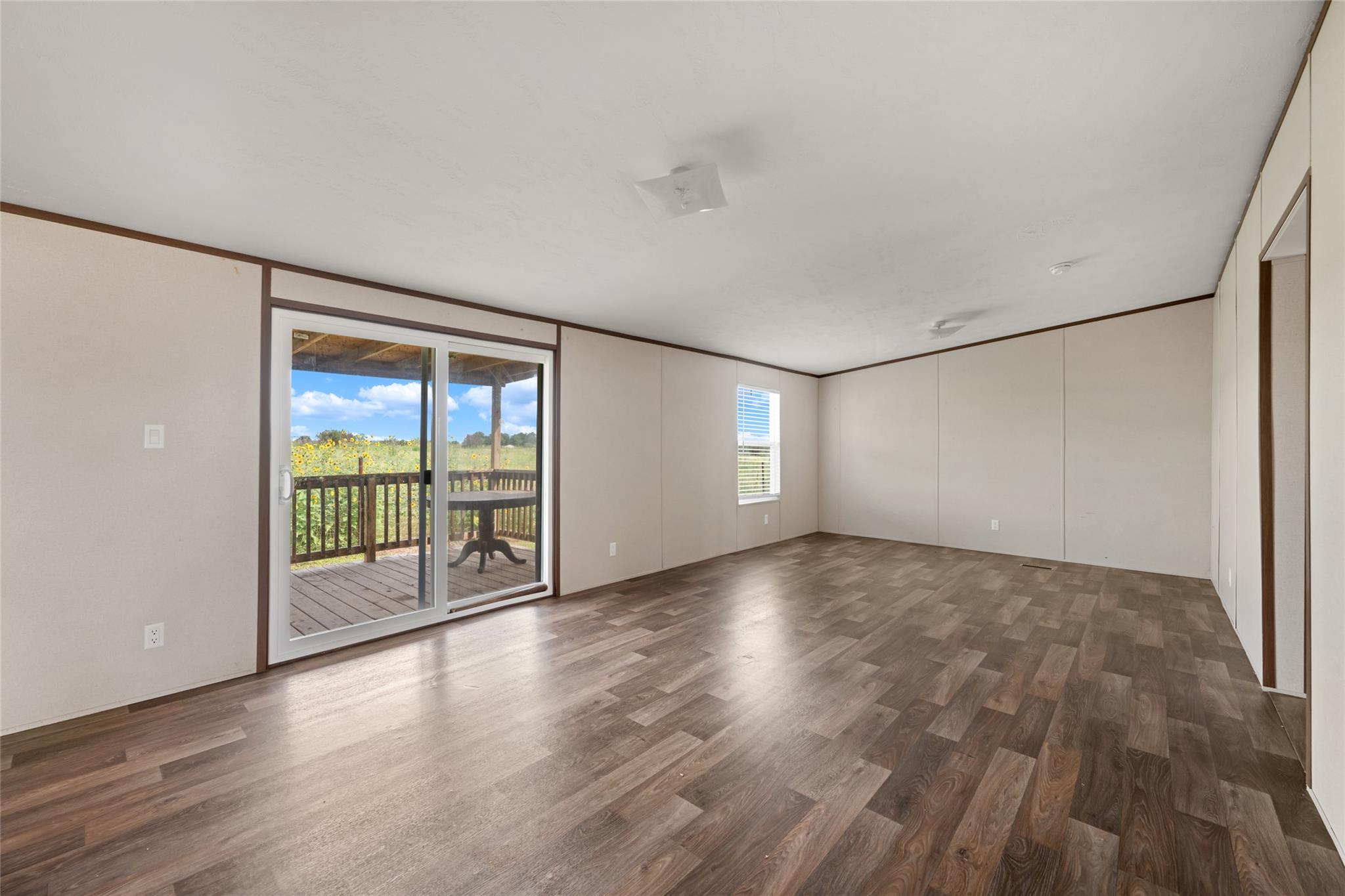 360 Shady Oaks Dr #b Property Photo 16