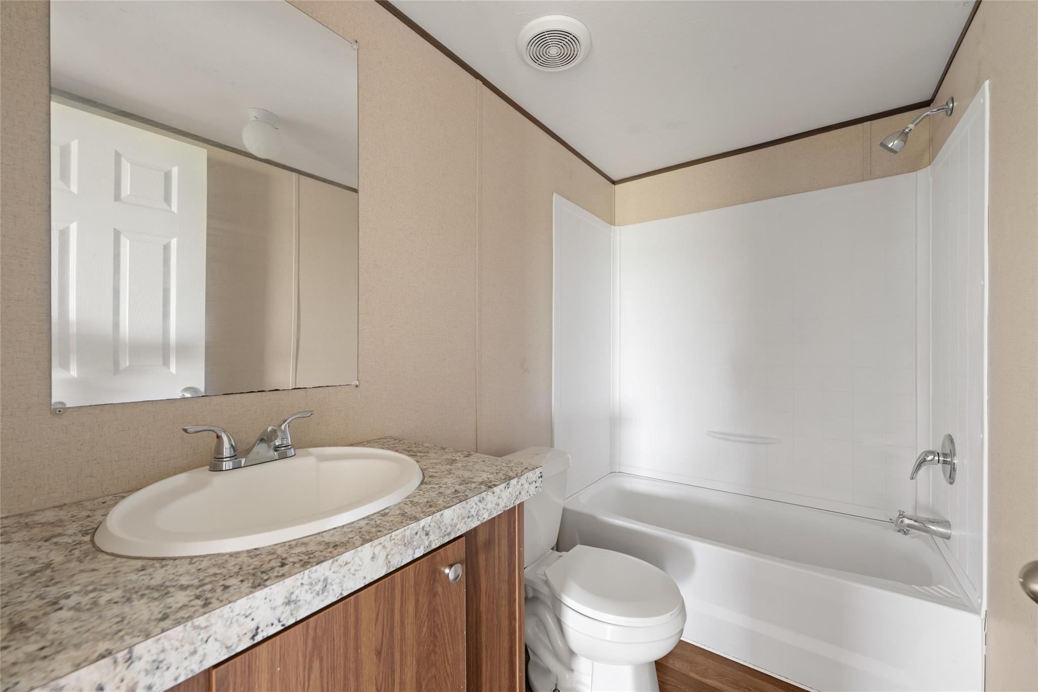 360 Shady Oaks Dr #b Property Photo 27