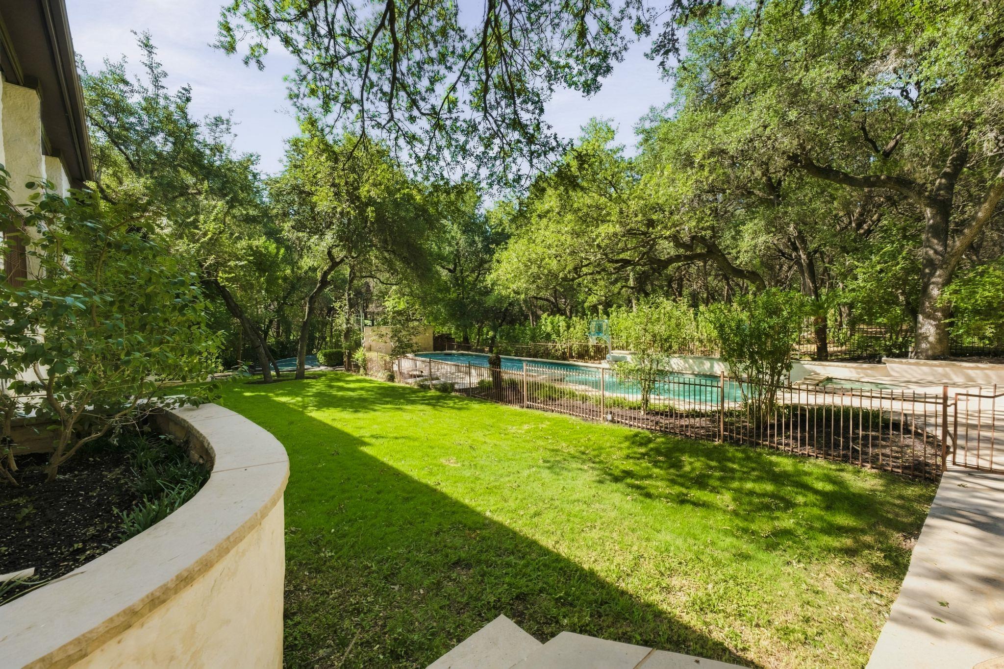2900 Meandering River Ct Property Photo 33