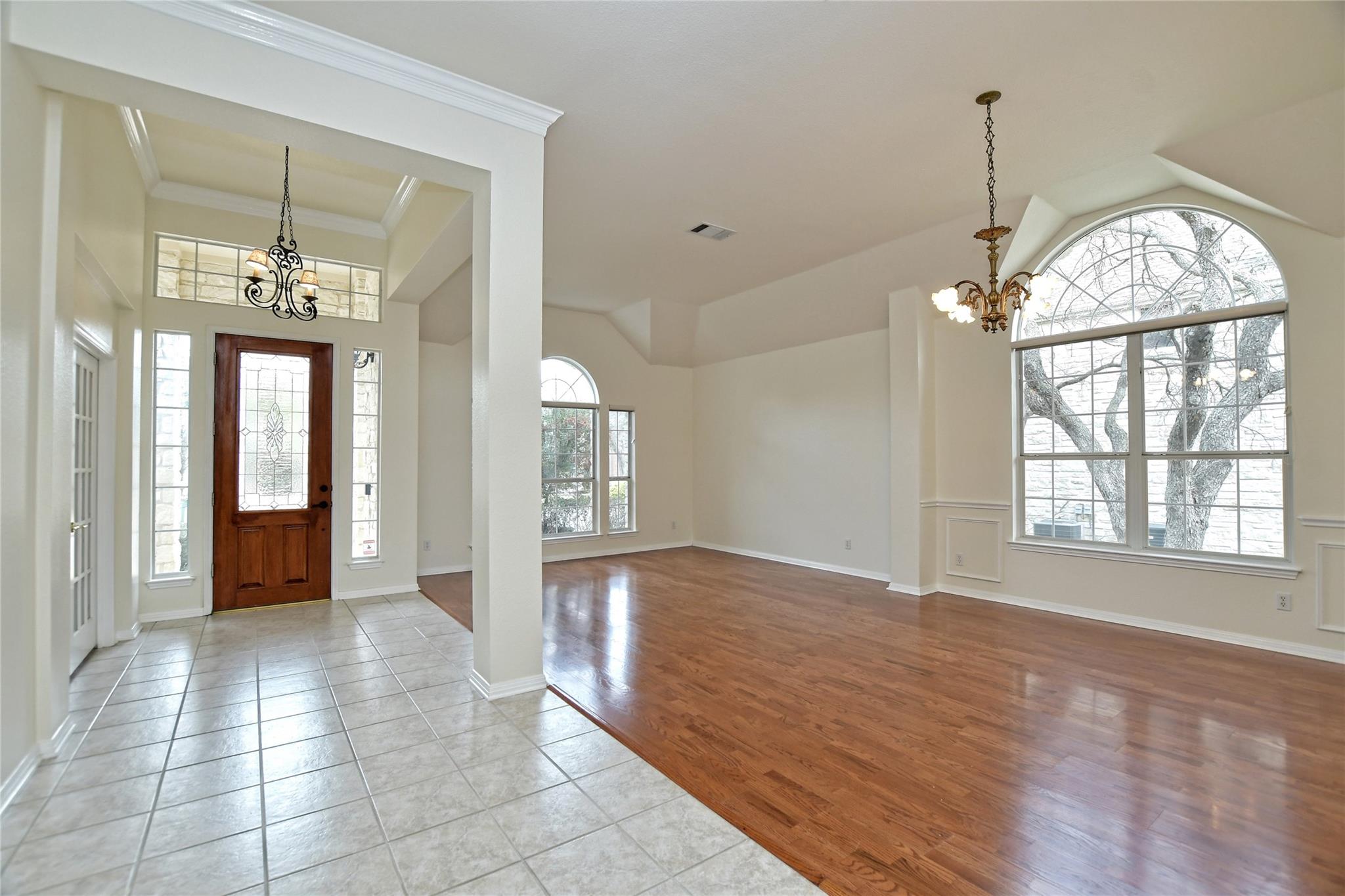 309 Champions Dr Property Photo 10