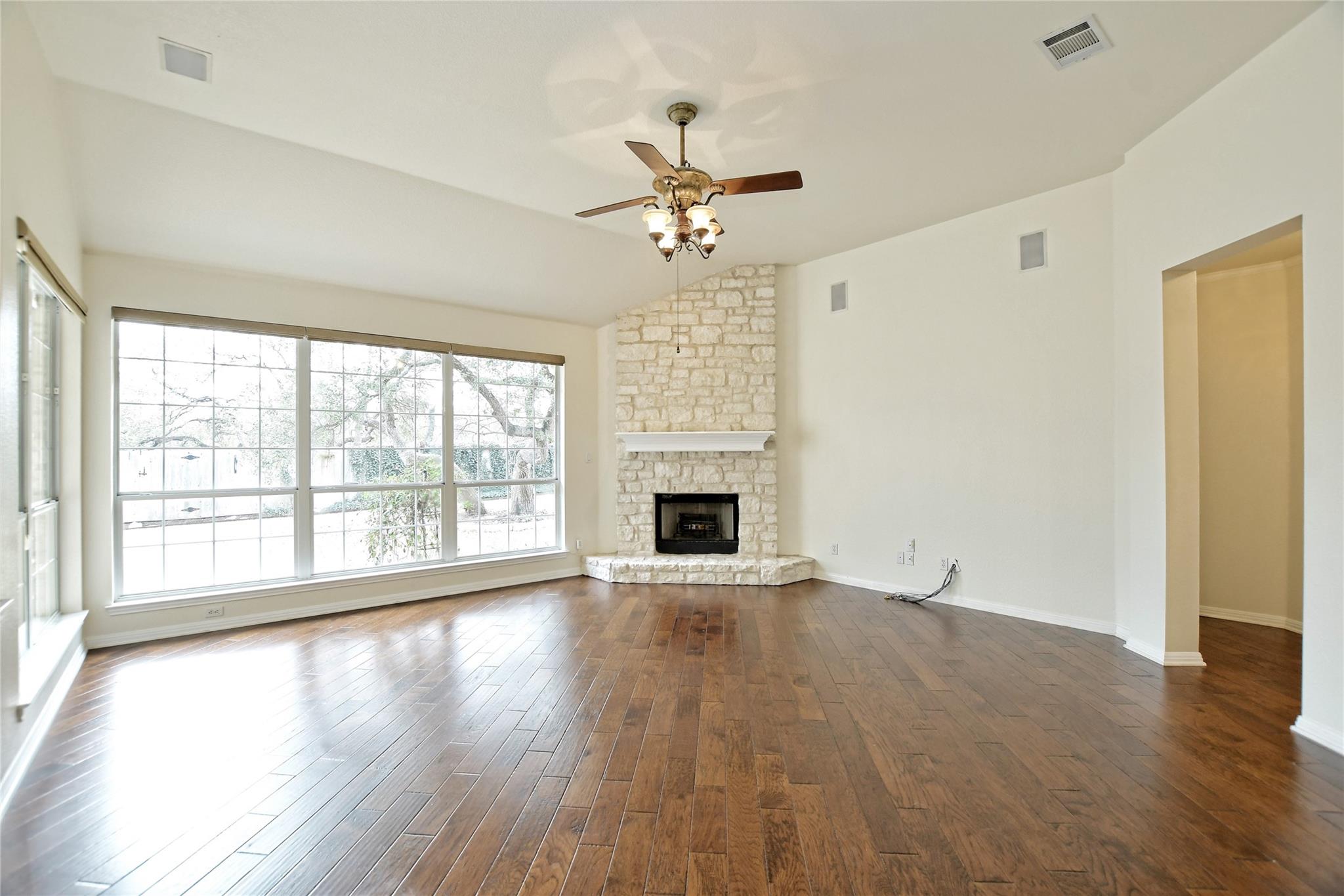 309 Champions Dr Property Photo 13