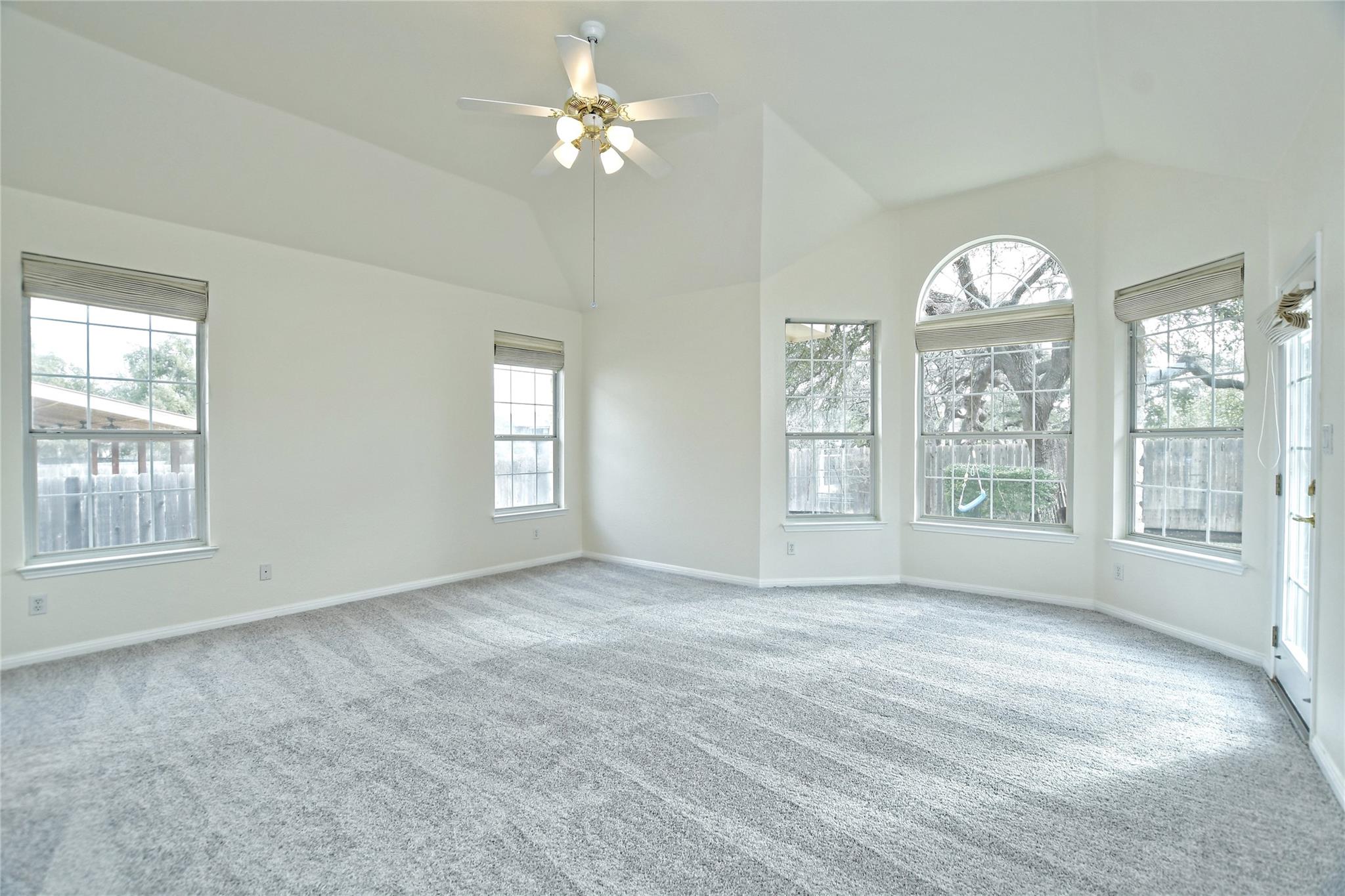 309 Champions Dr Property Photo 19