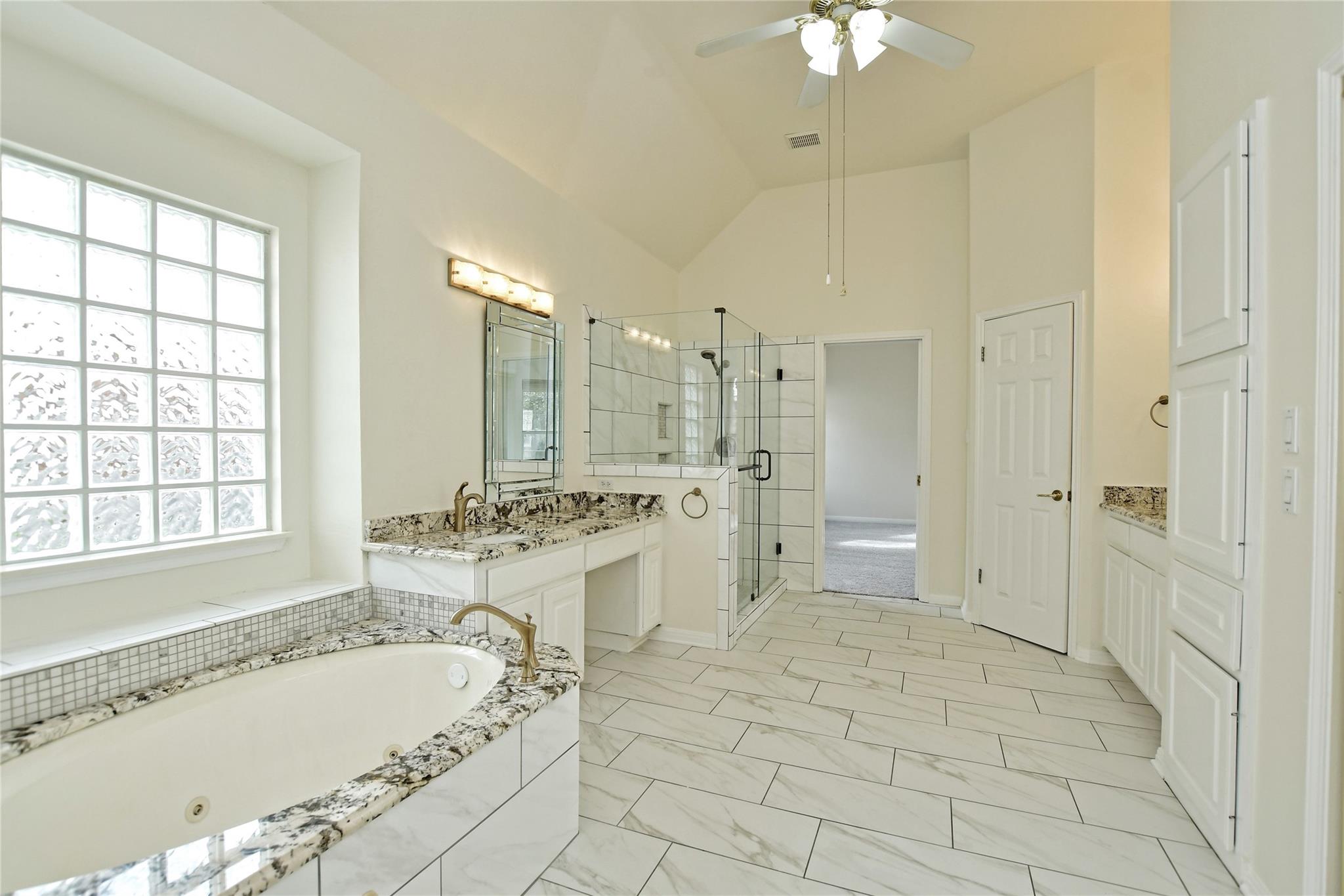 309 Champions Dr Property Photo 23