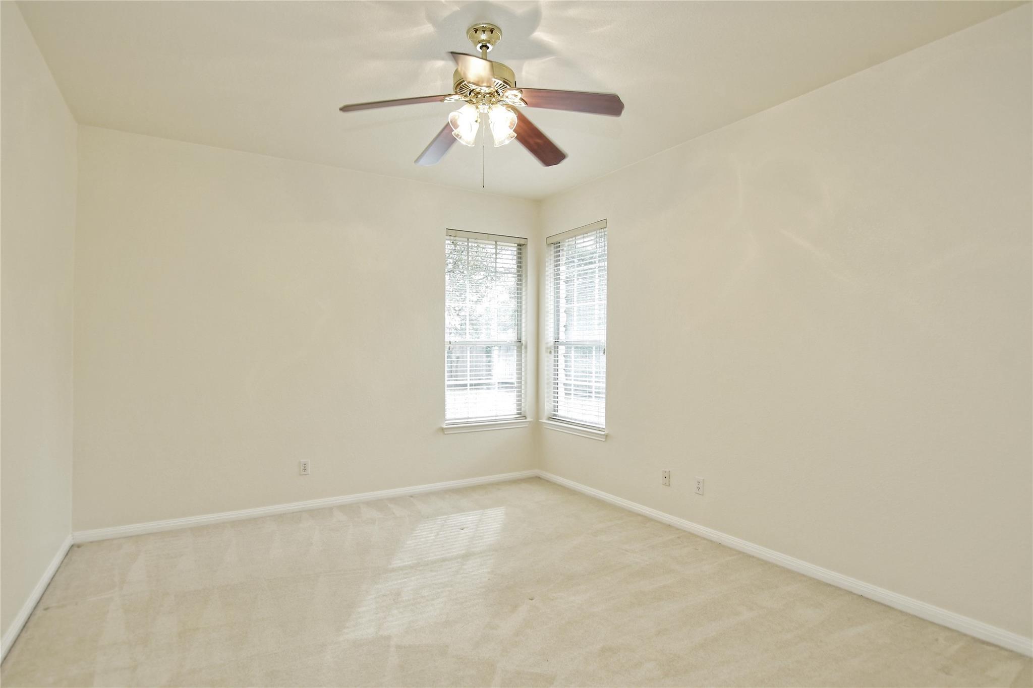 309 Champions Dr Property Photo 26