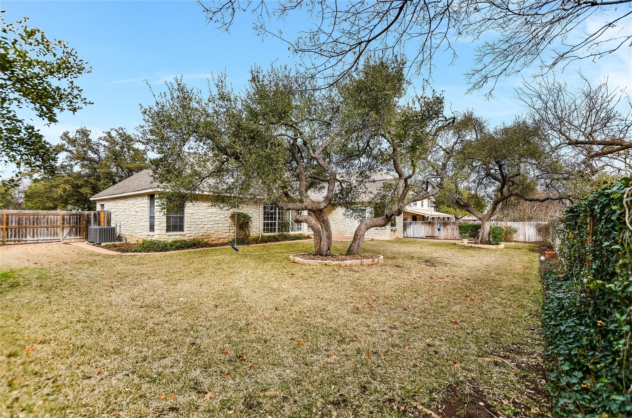 309 Champions Dr Property Photo 31