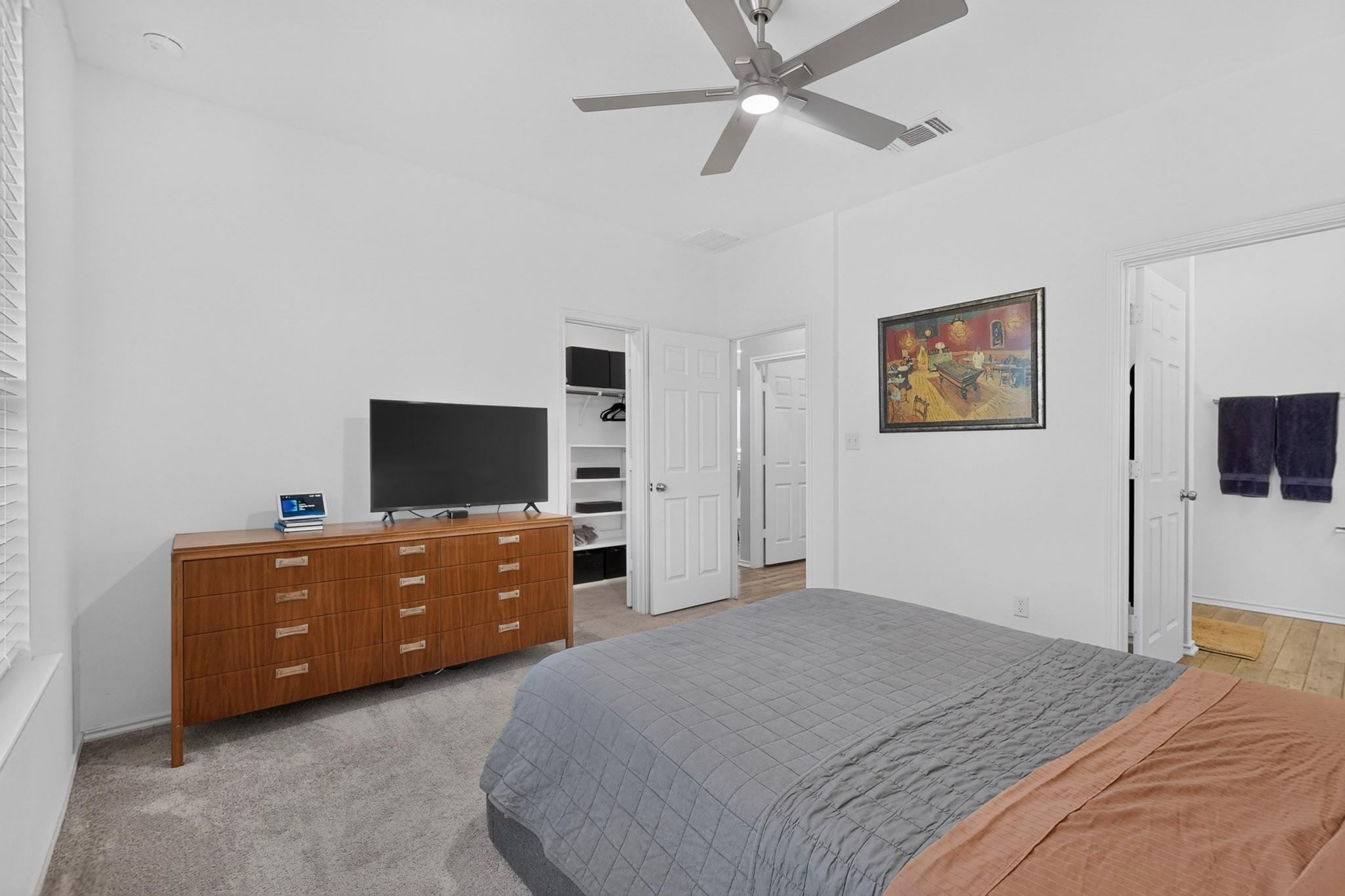 909 Black Alder St Property Photo 17