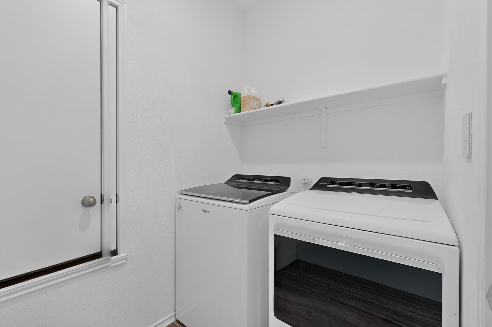 909 Black Alder St Property Photo 28