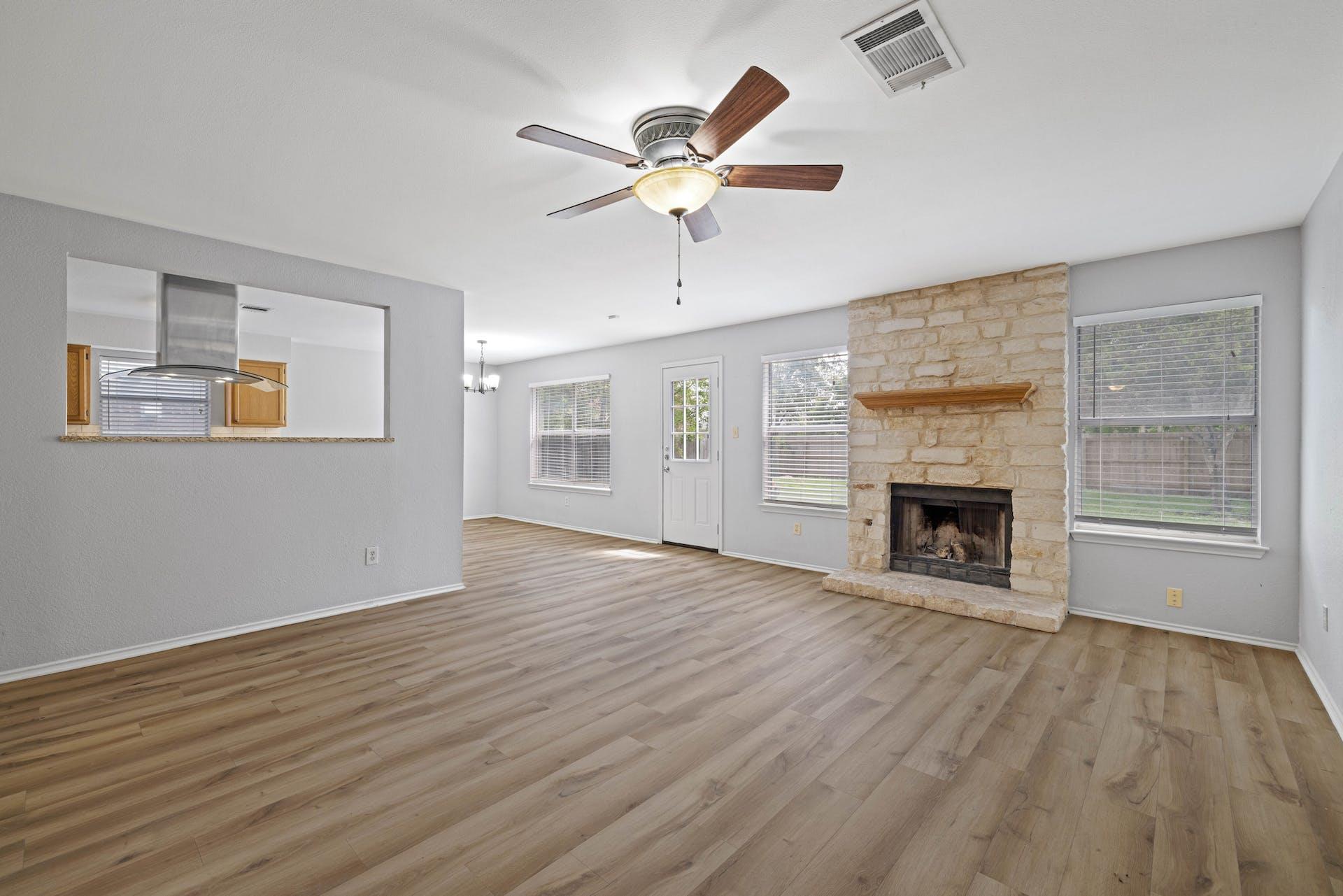 8413 Priest River Dr Property Photo 8