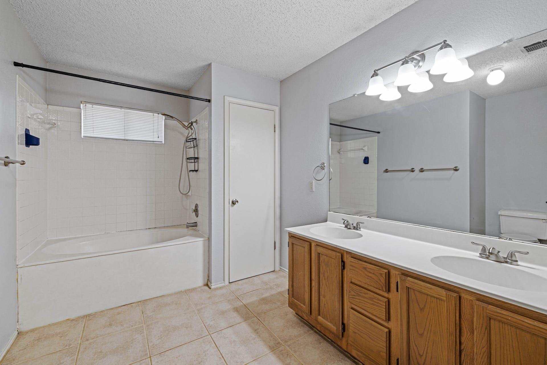 8413 Priest River Dr Property Photo 16