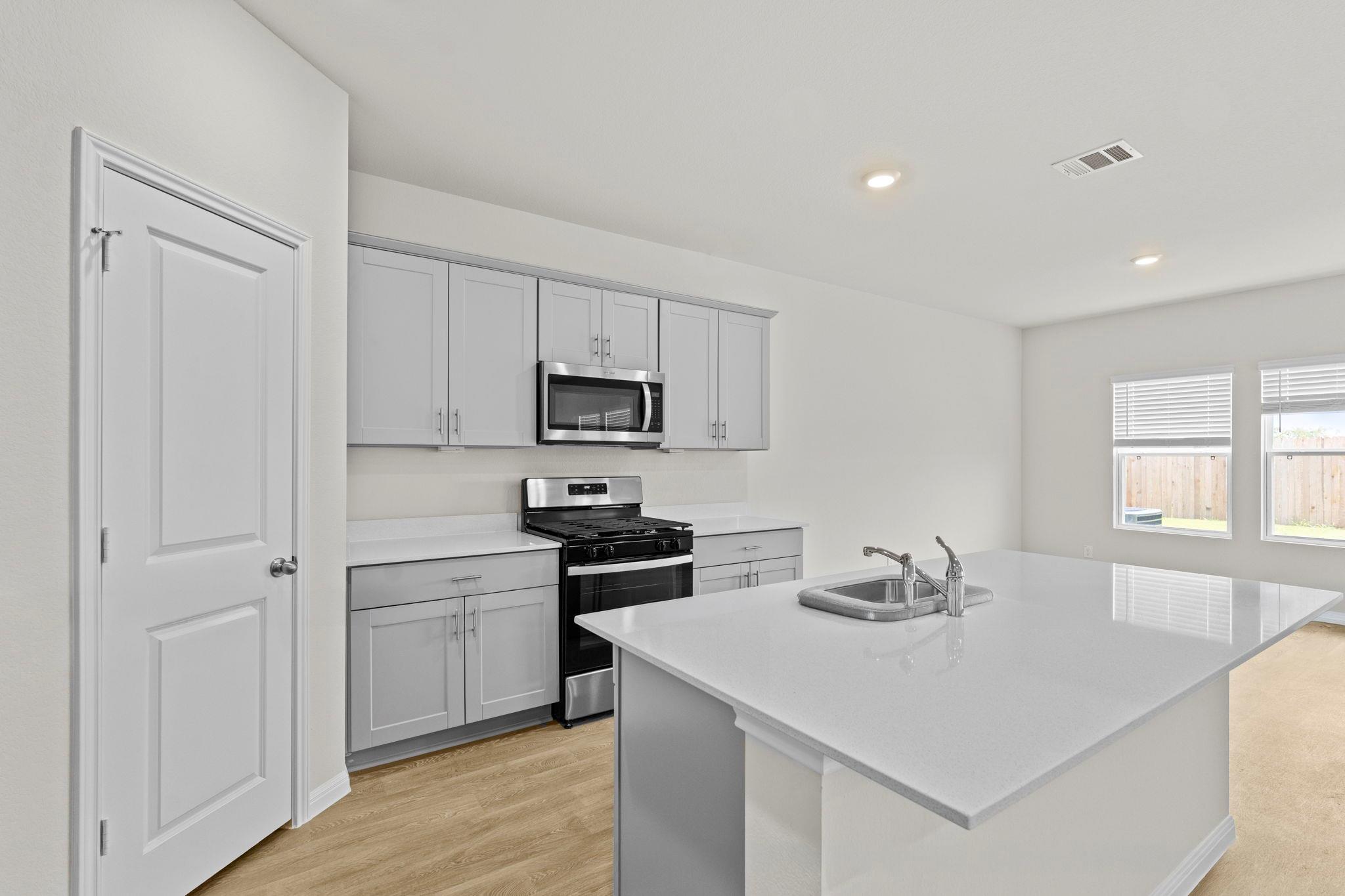 117 Morningside Grv Property Photo 10