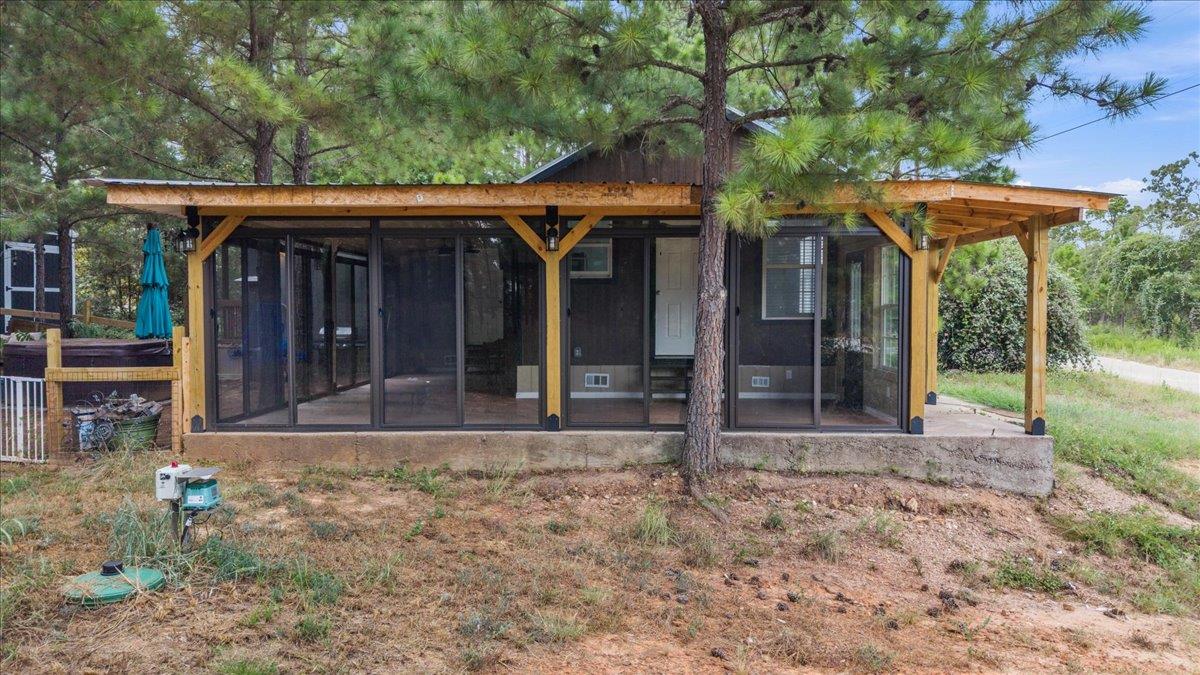 259 Pinehill Dr Property Photo 6