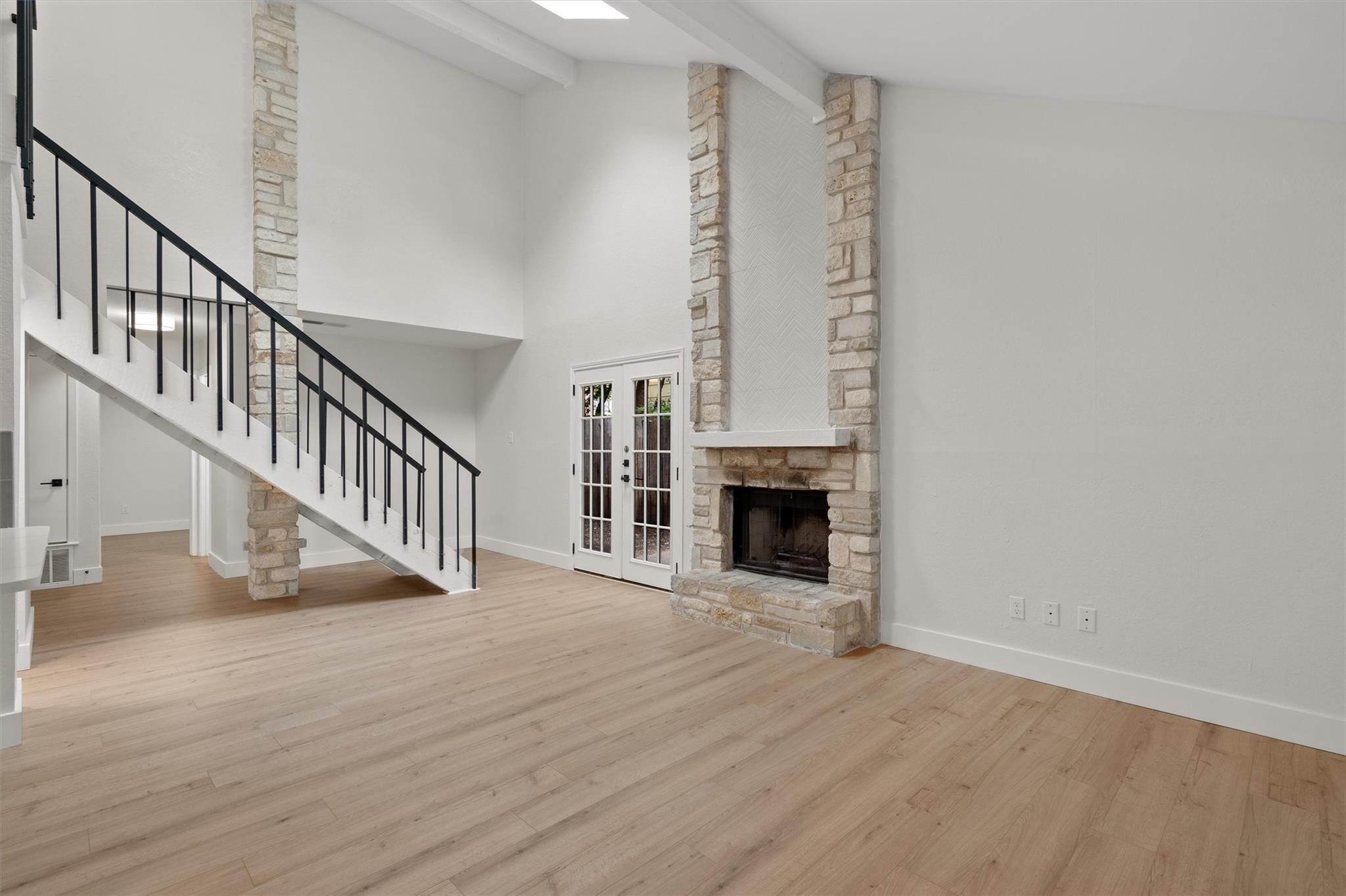 1804 Cinnamon Path Property Photo 5