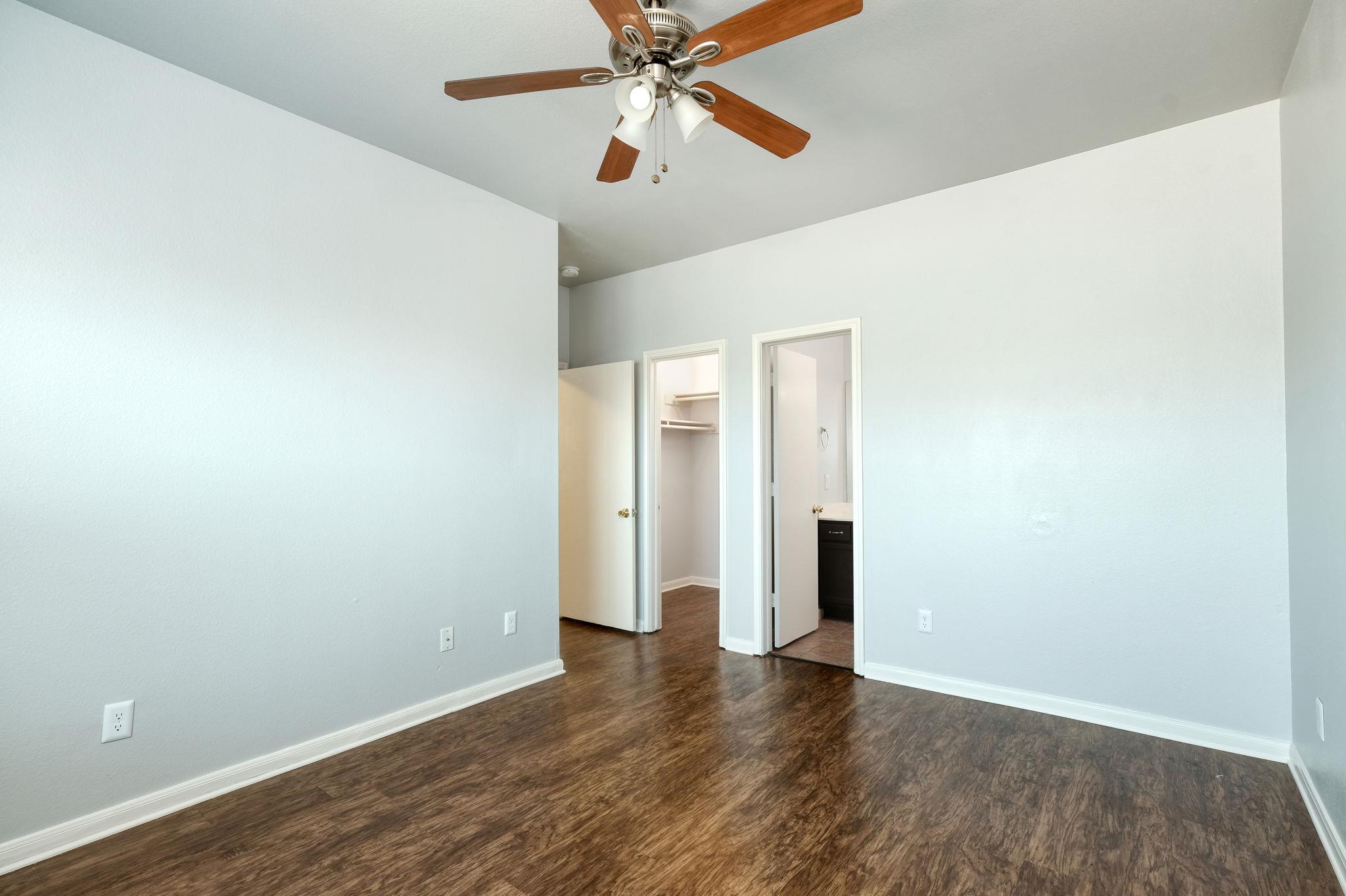 2802 Southampton Way #a Property Photo 7