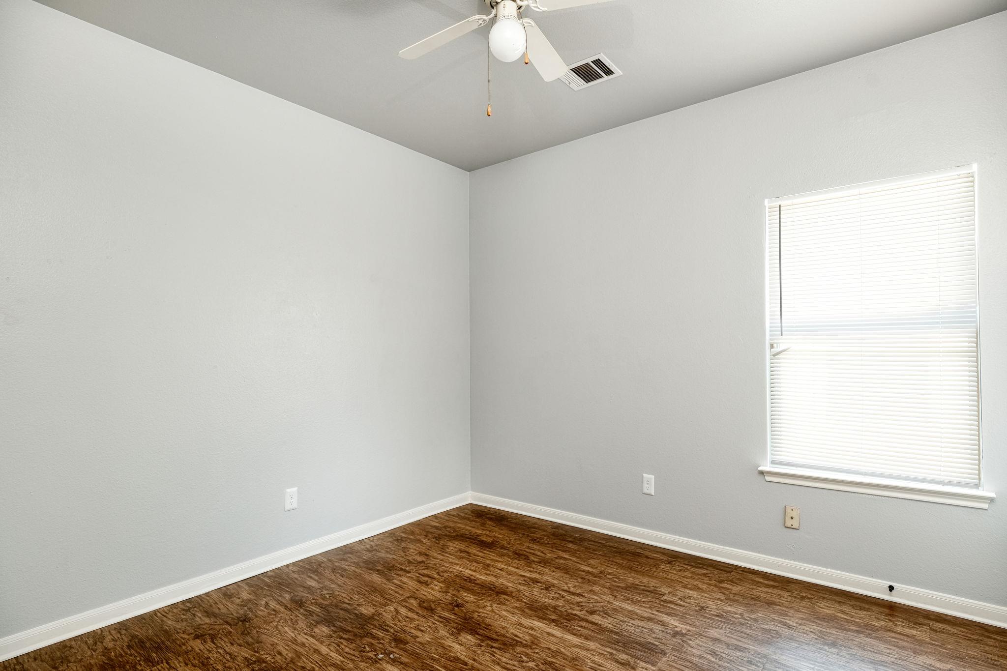 2802 Southampton Way #a Property Photo 11