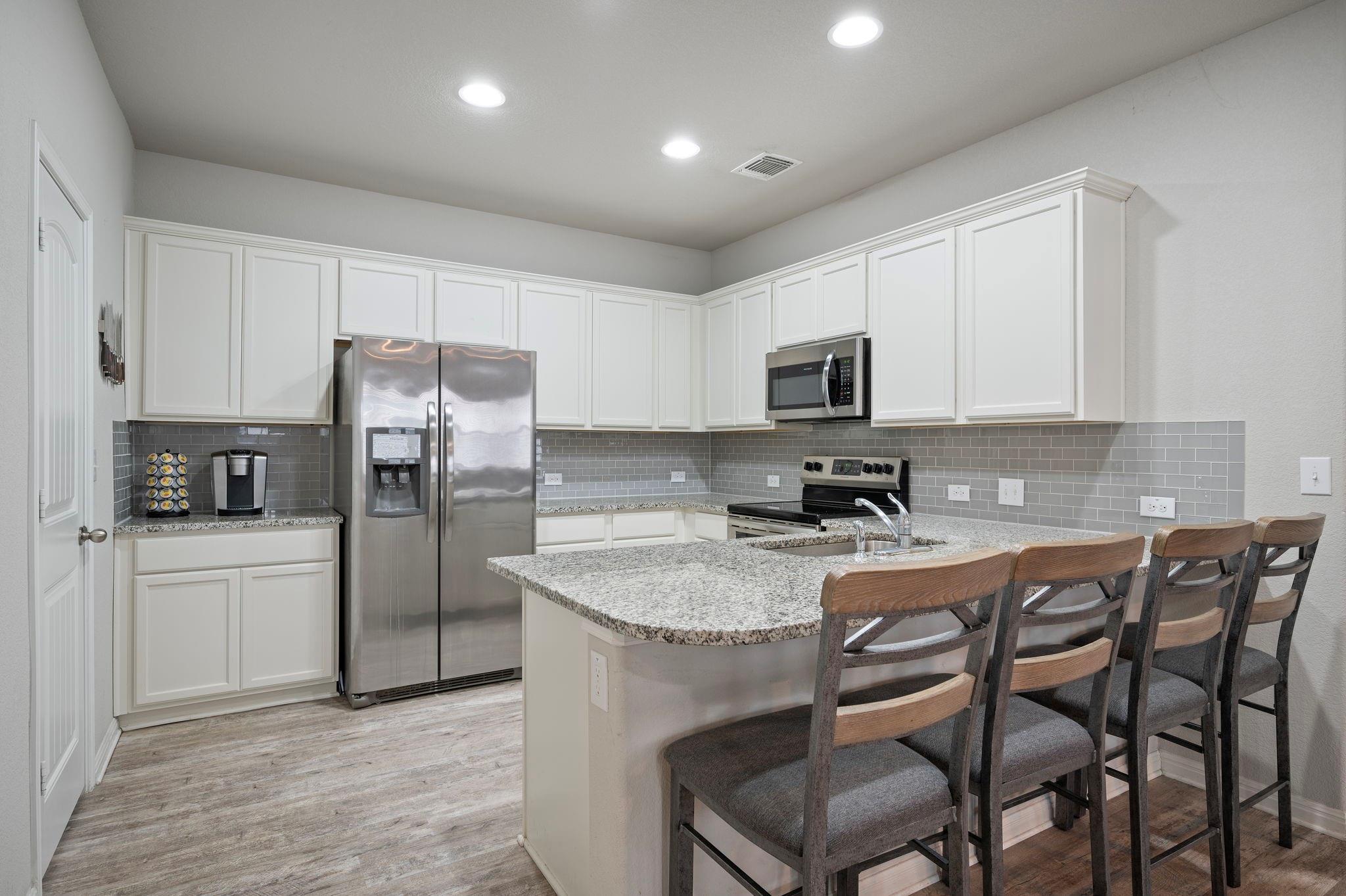 1701 Logan Dr 22 Property Photo 5