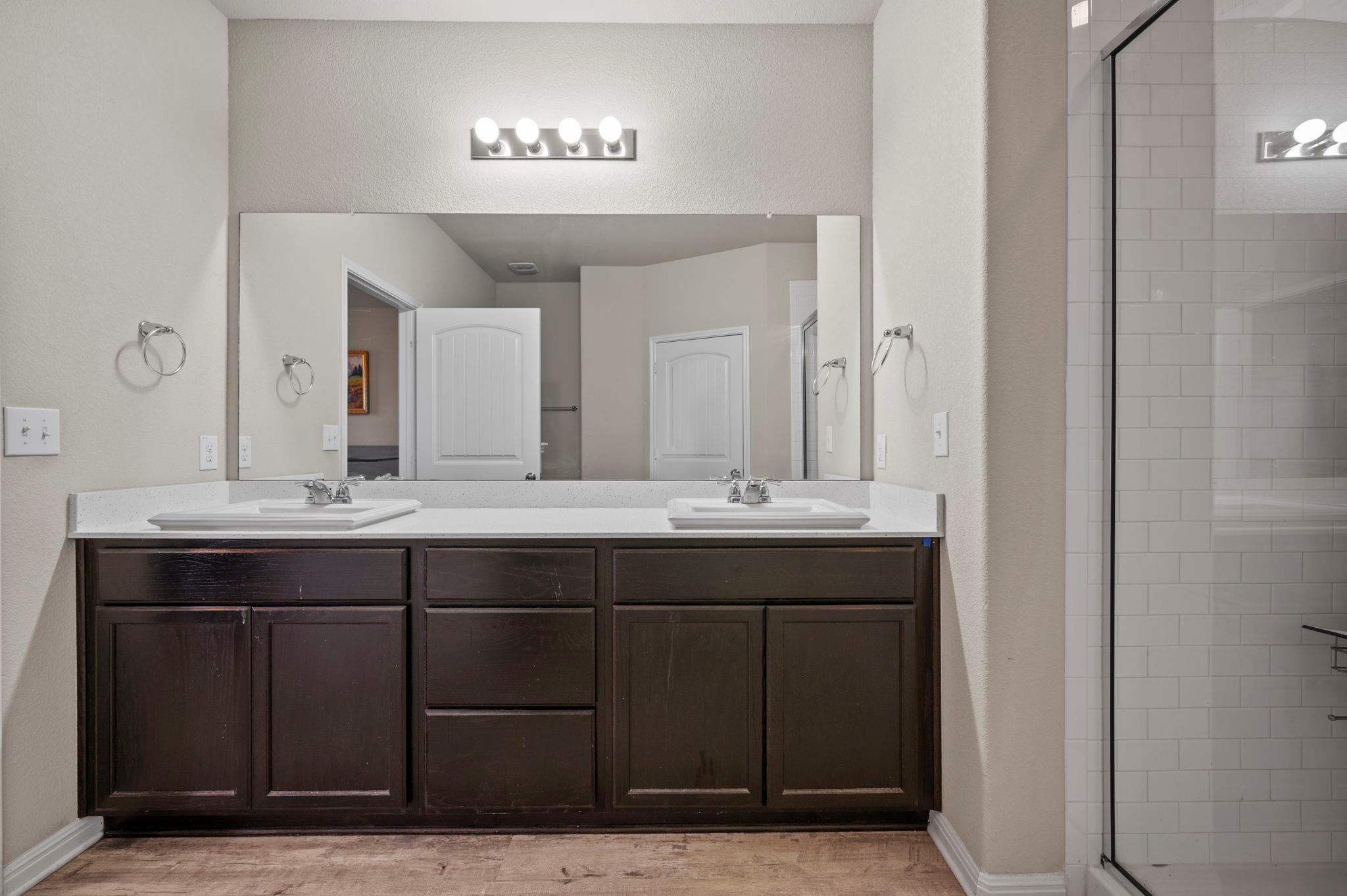 1701 Logan Dr 22 Property Photo 16
