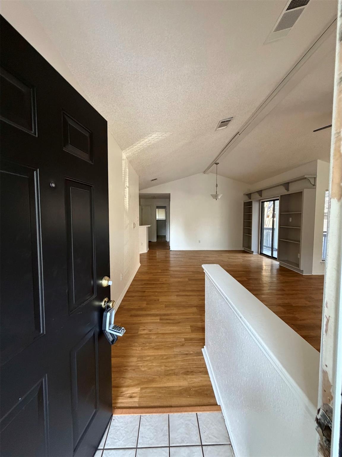 12021 Shady Springs Rd Property Photo 2