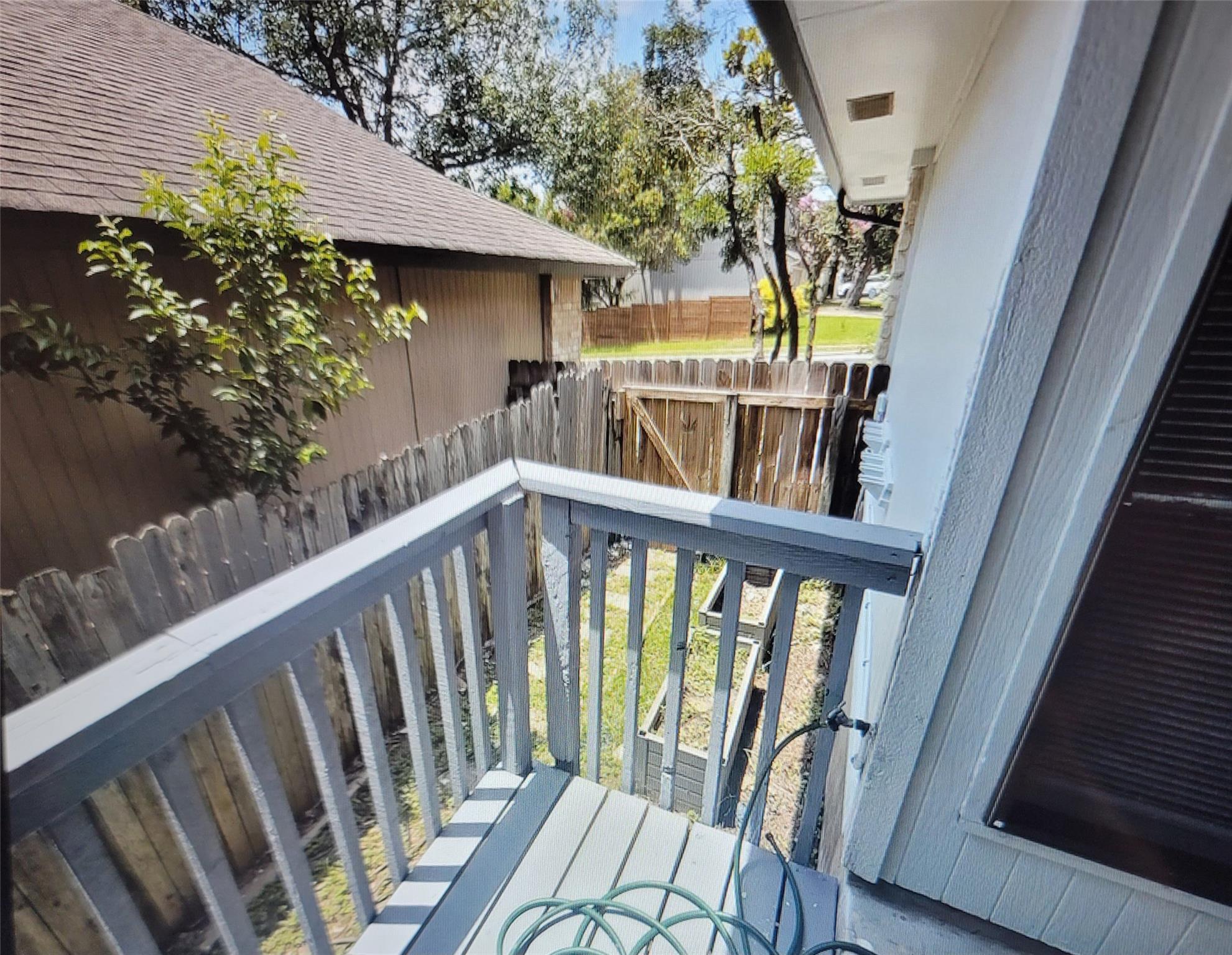 12021 Shady Springs Rd Property Photo 28