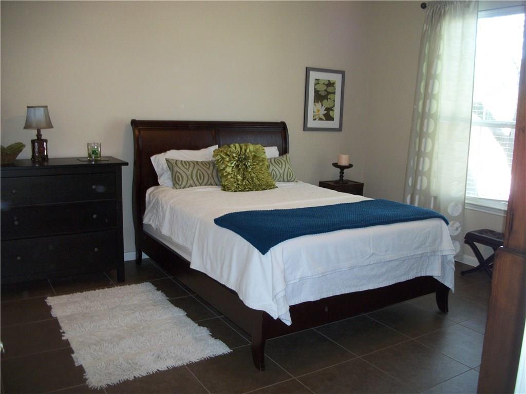 933 Heritage Springs Trl Property Photo 9