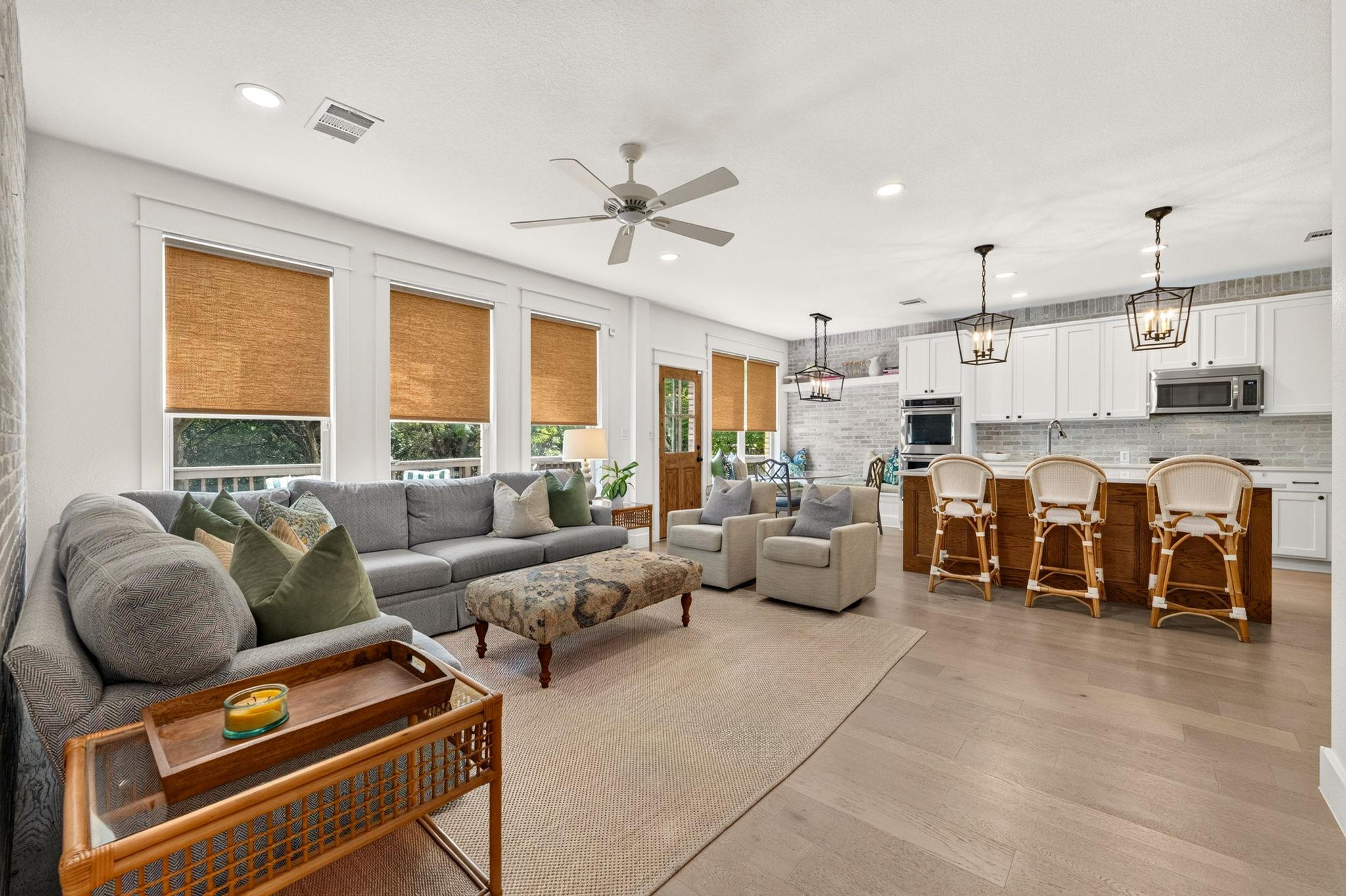 12816 Majestic Oaks Dr Property Photo 4