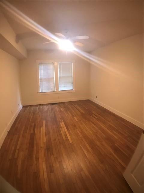 2710 Whitis Ave #b Property Photo 5